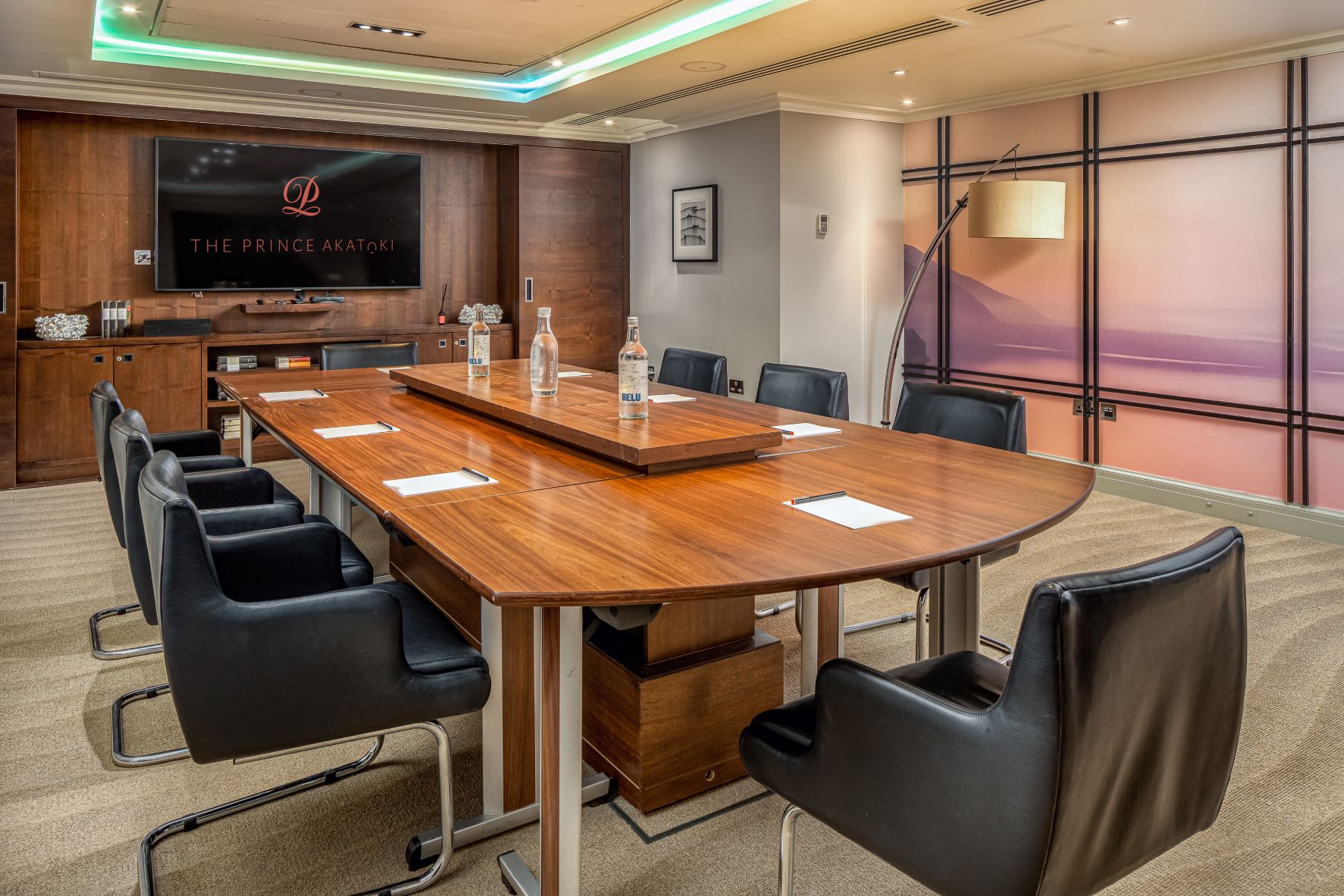 Modern meeting room with sleek table and chairs at The Prince Akatoki London.