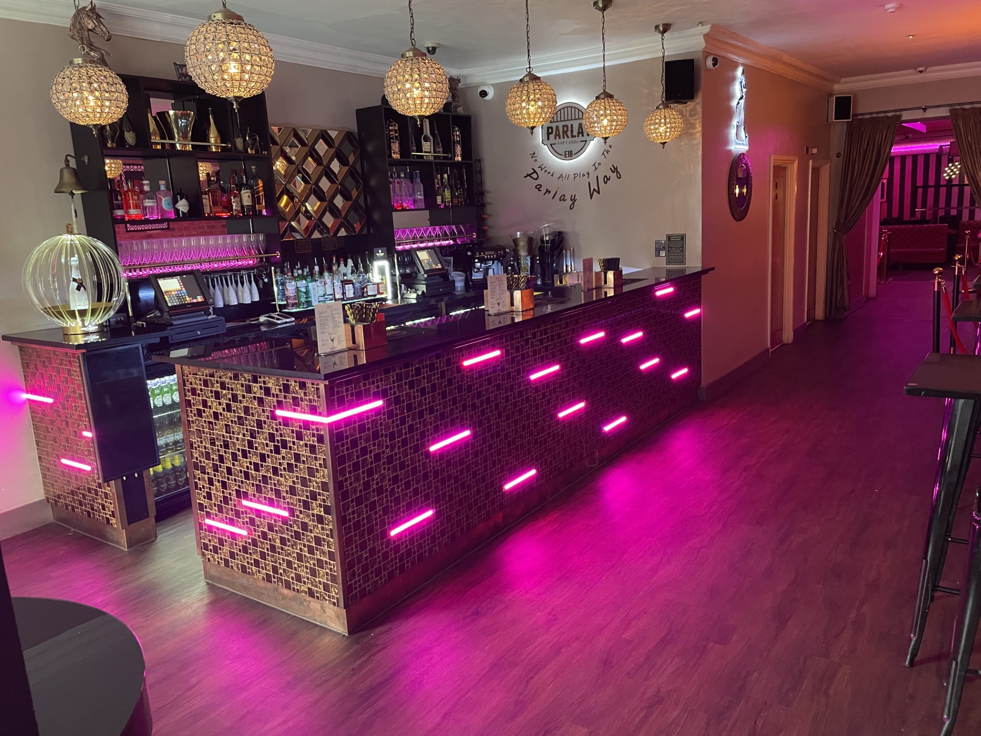 Stylish bar area at Parlay E18, perfect for networking events and social gatherings.