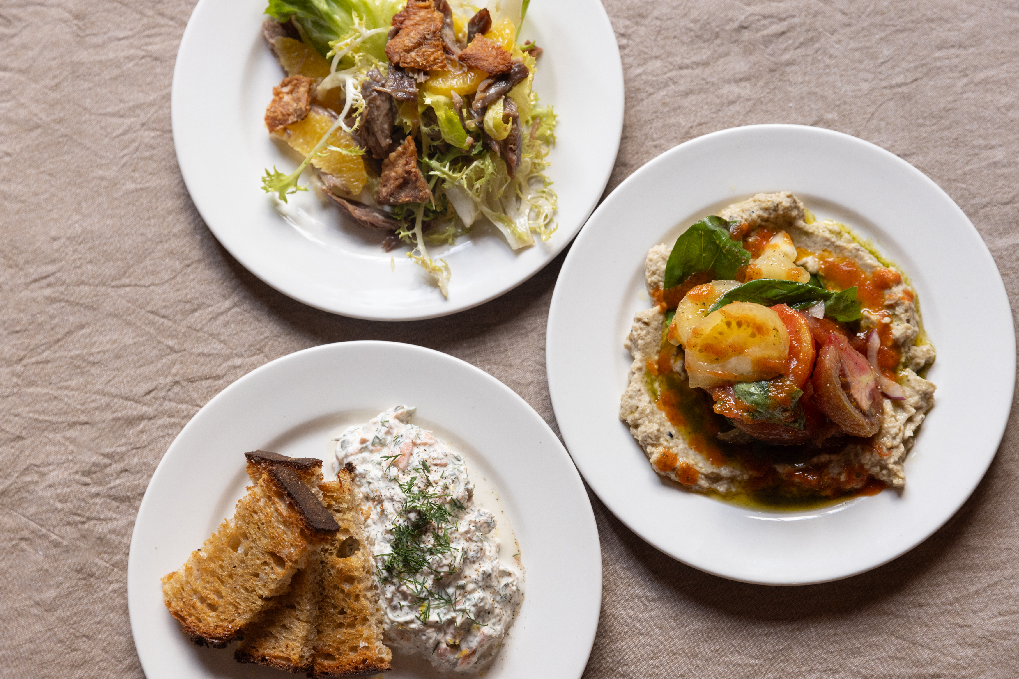 The Green Room - 31mg00nhgrd.jpg