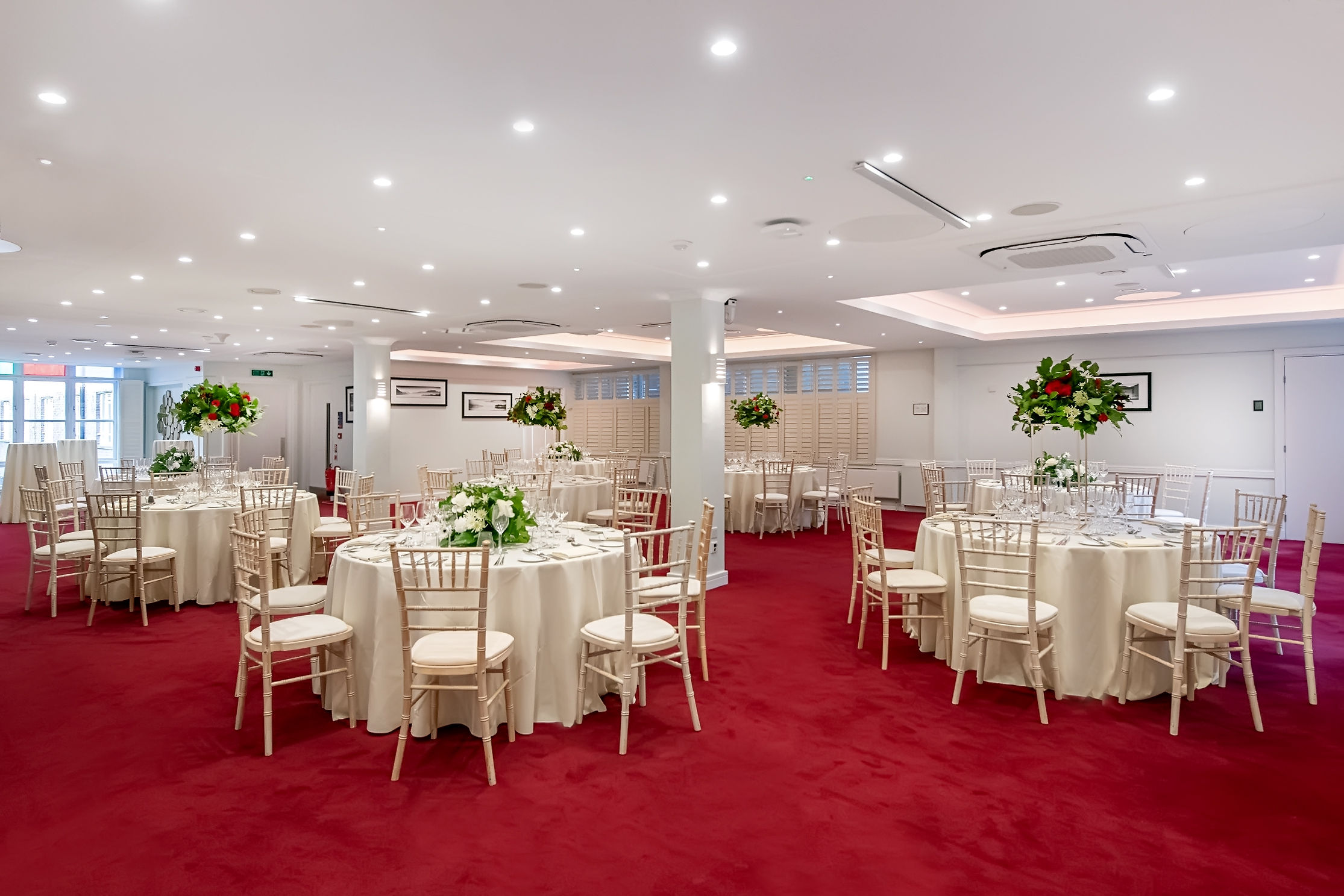 Edwards Room - tkki0pmmvzi.jpg