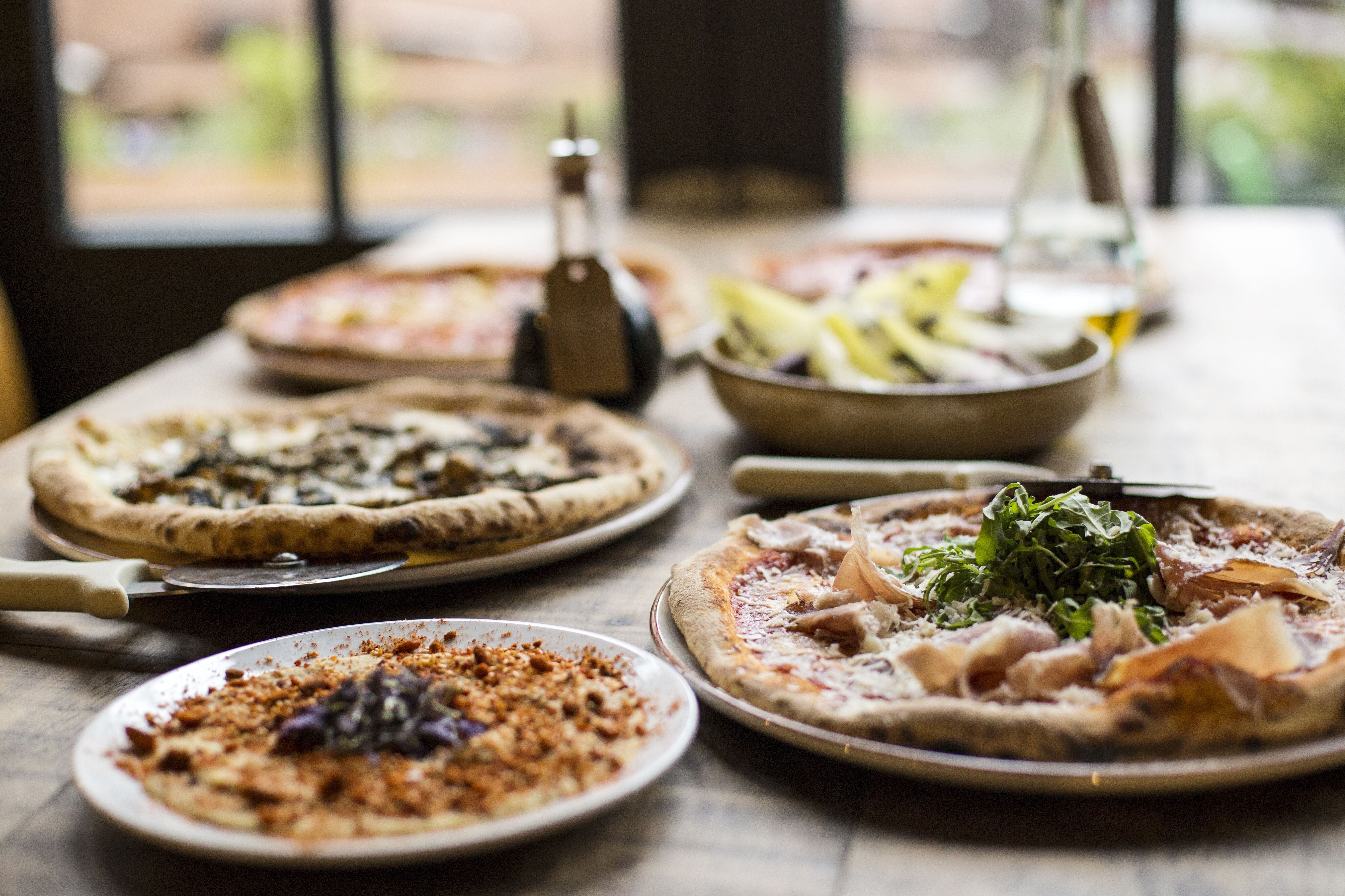 Restaurant - nqrrk5ts2df.jpg