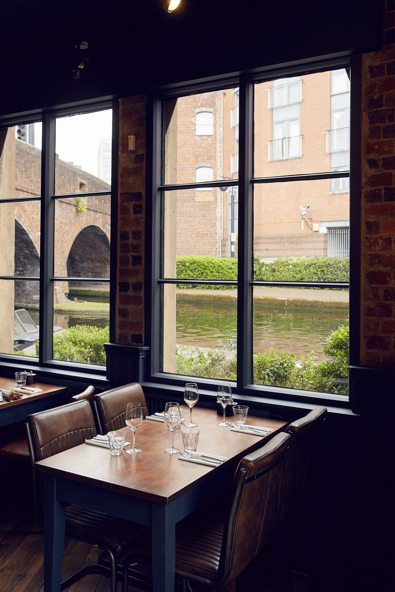 Restaurant - renvw4lqpn2.jpg