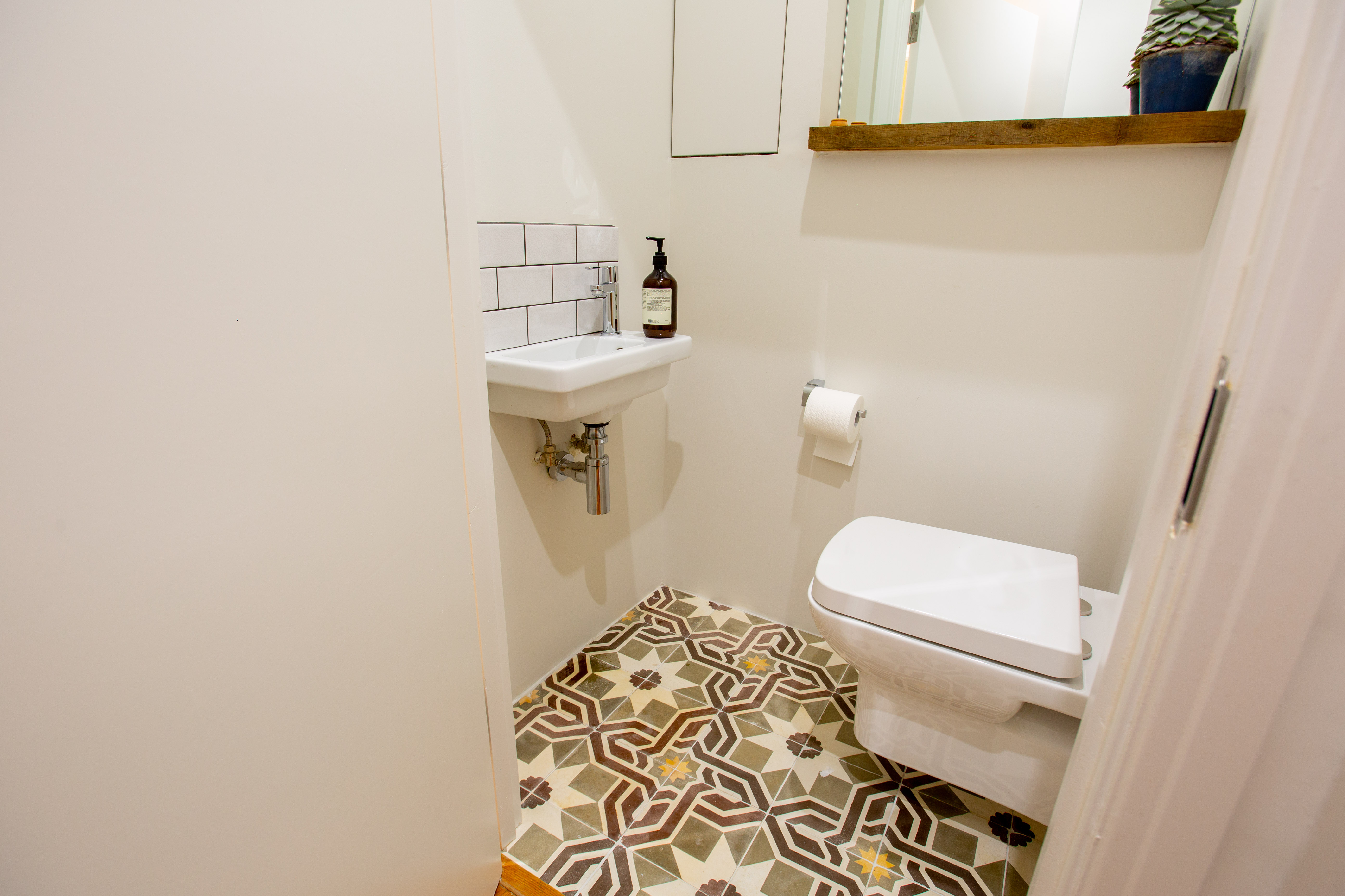 The Warehouse - woyow4lccn5.jpeg