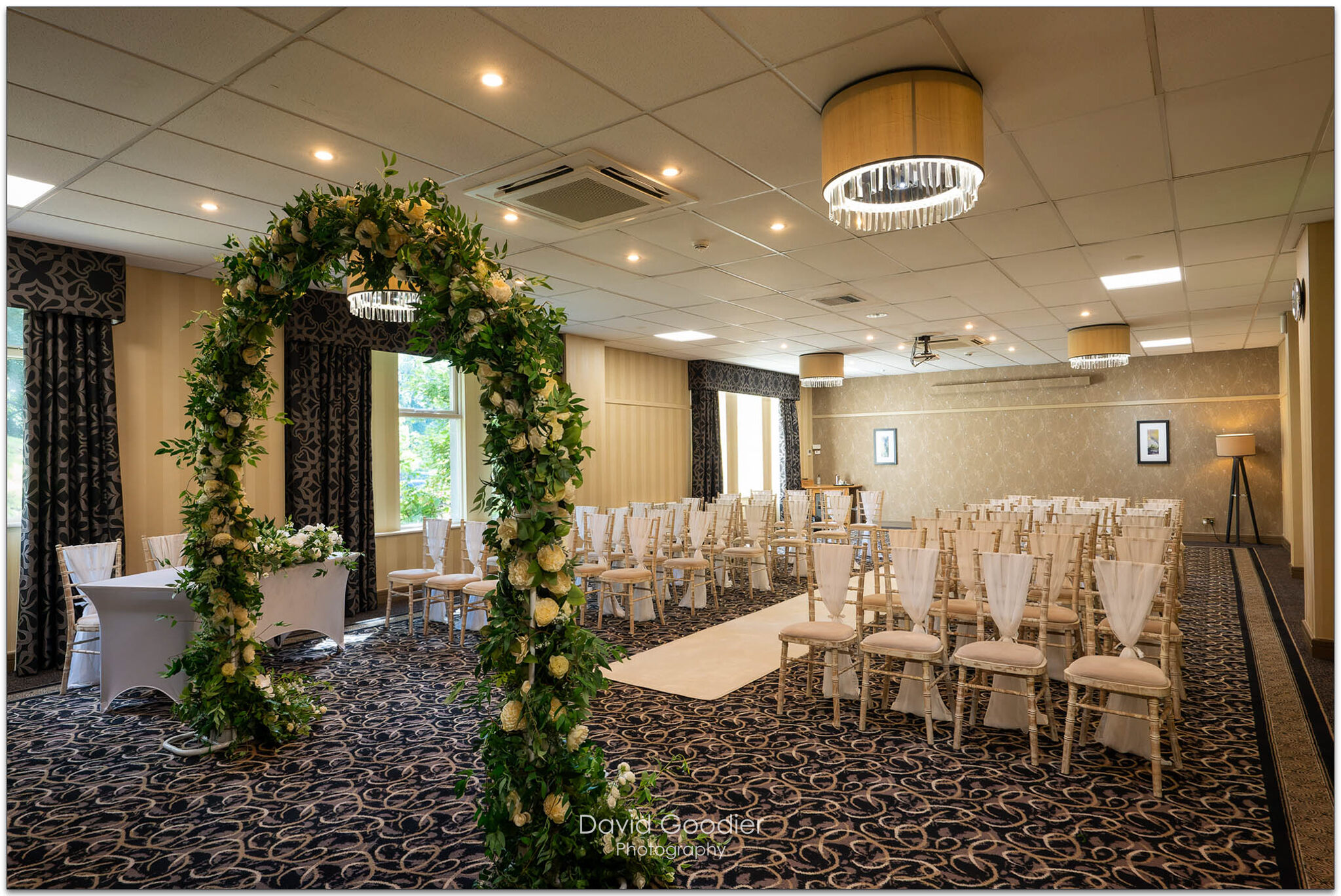 Oak Room - b2a25fembb1.jpg