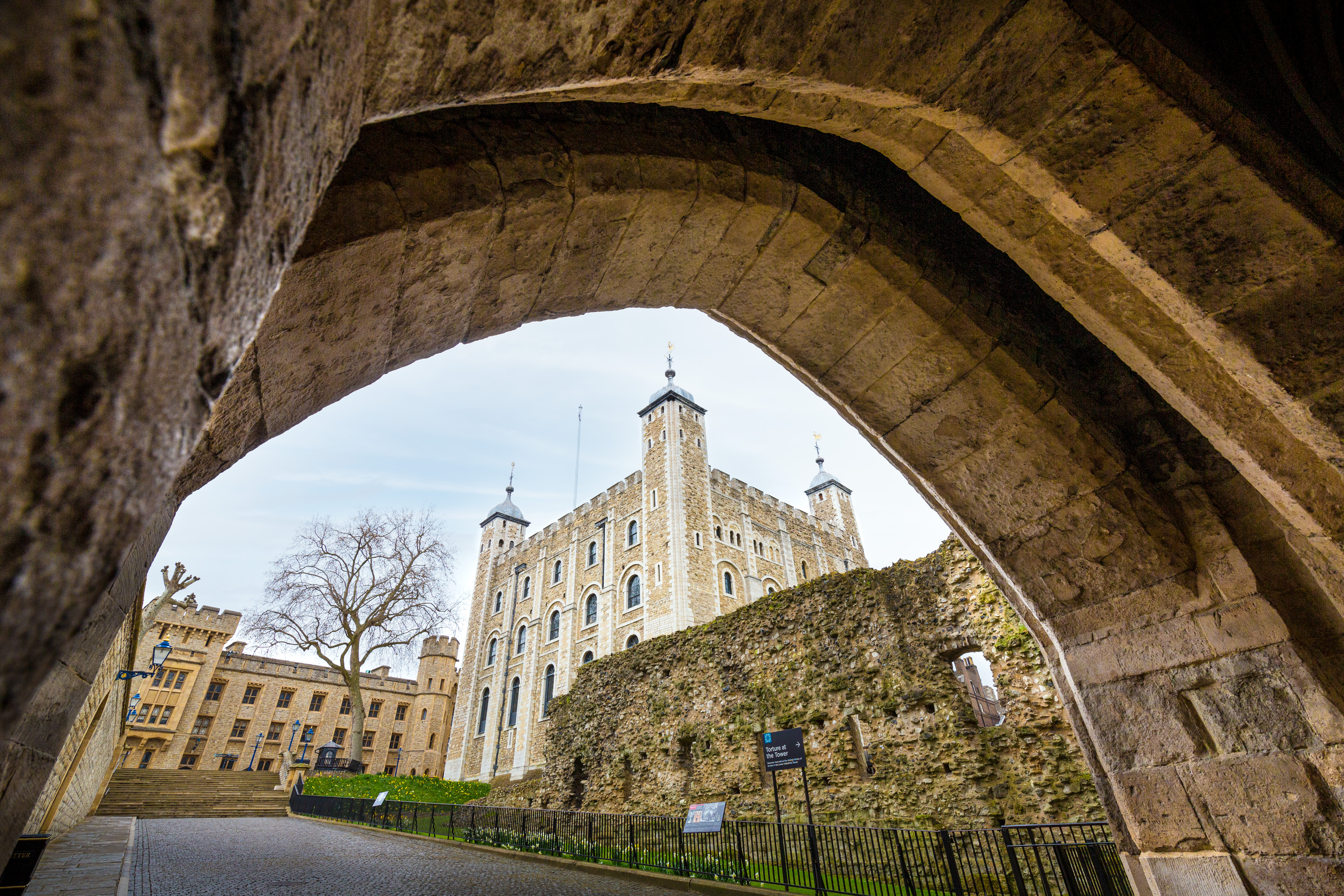 New Armouries - 35e1f3tfqxt.jpg