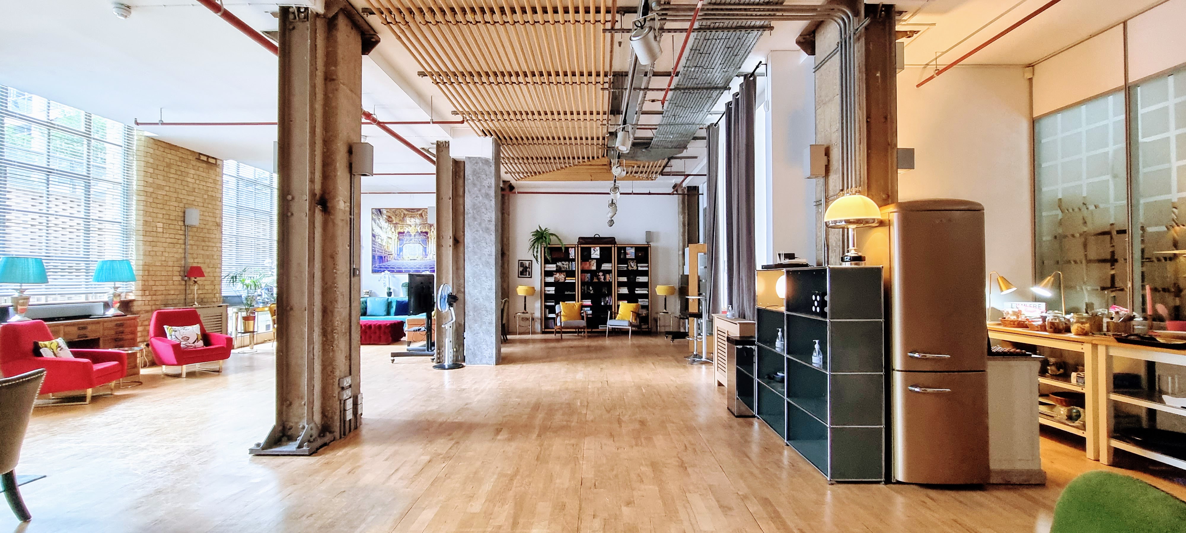 The New Yorker Gallery - c4wceglwlrg.jpg