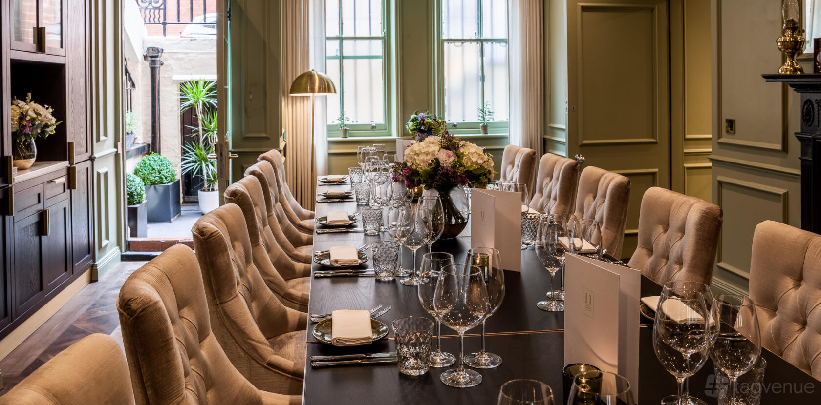 11 Cadogan Gardens - image 2