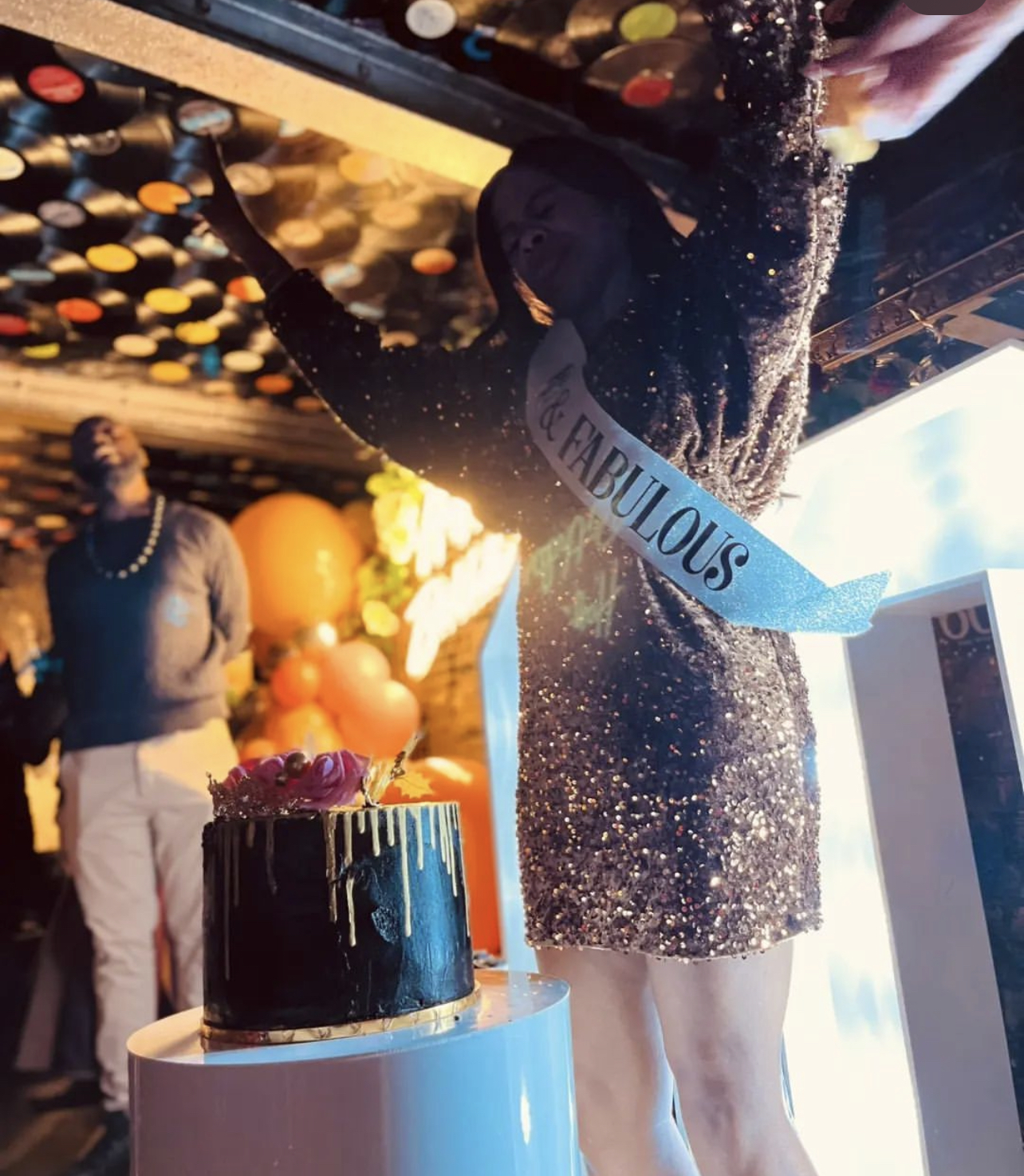 The Hamlet Vinyl Bar - h0cynh2mfr5.jpg