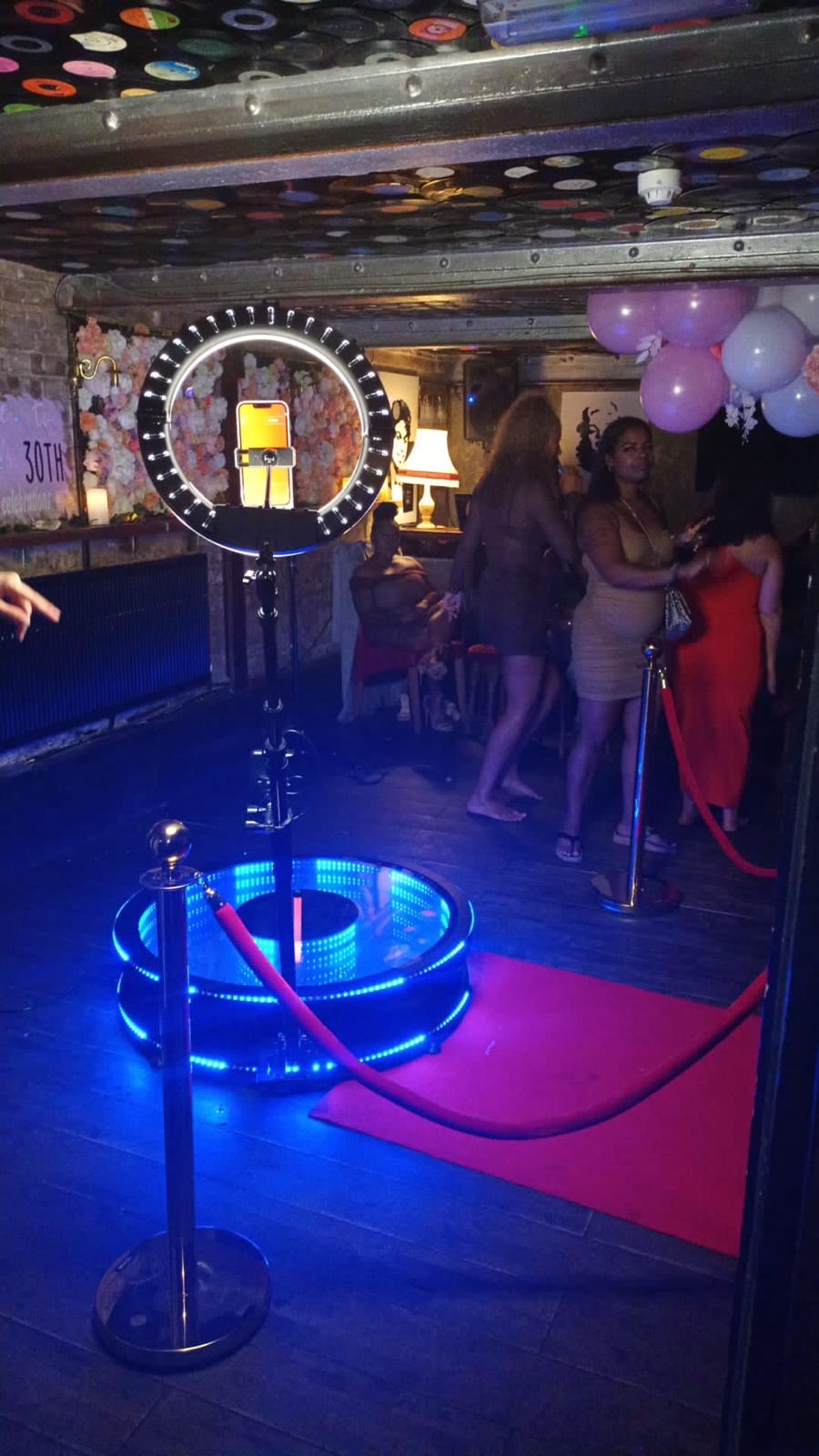 The Hamlet Vinyl Bar - kl05xdmjw3q.JPG