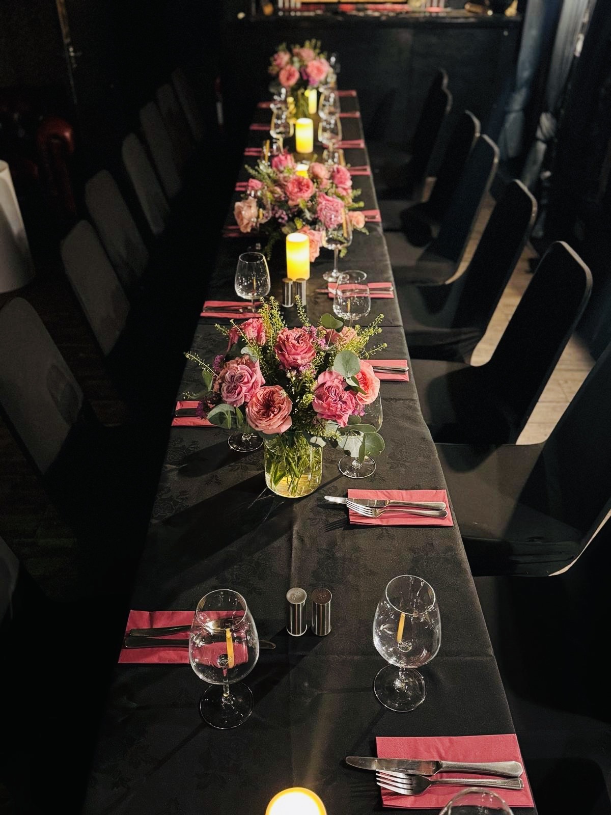 The Hamlet Vinyl Bar - qs04gdniqoj.jpg