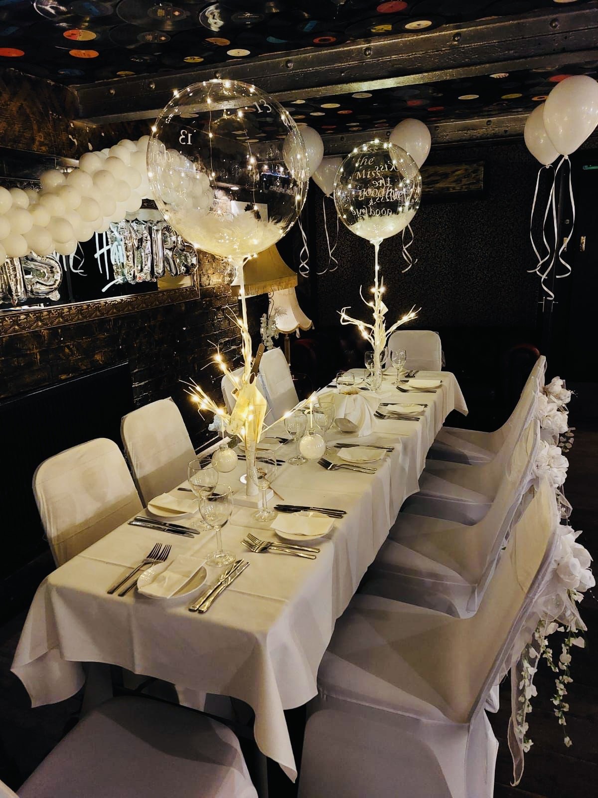 The Hamlet Vinyl Bar - wkt5dval0ce.jpg