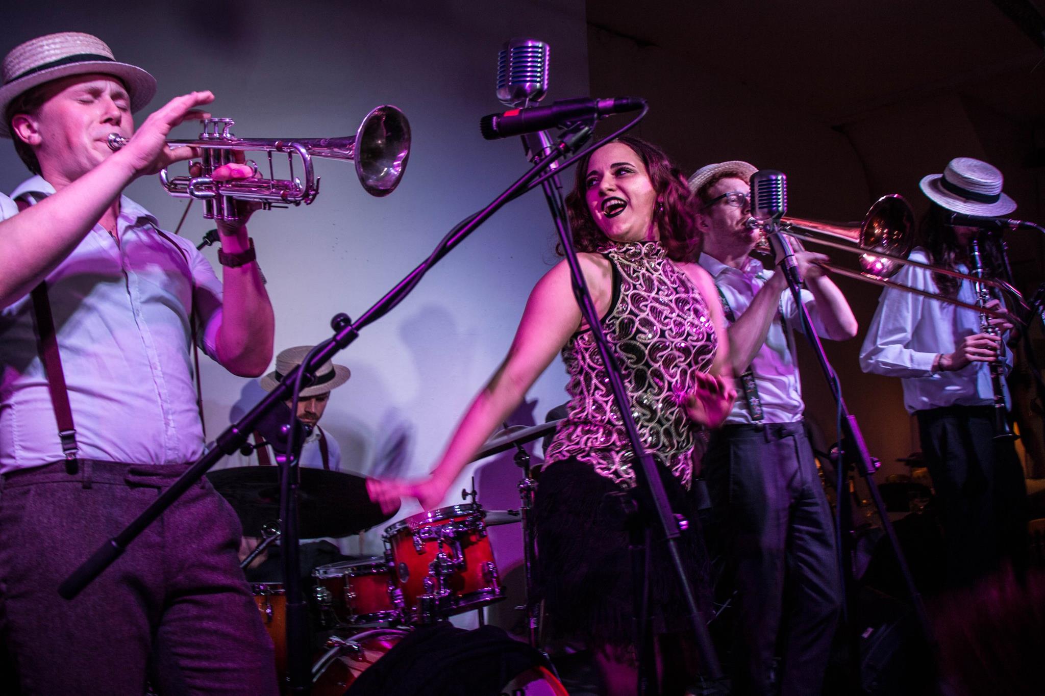 Ground Floor Gallery - il5wyn3dih3.jpg