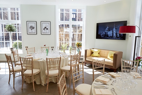 The Green House - gm2t1aqtn53.jpg