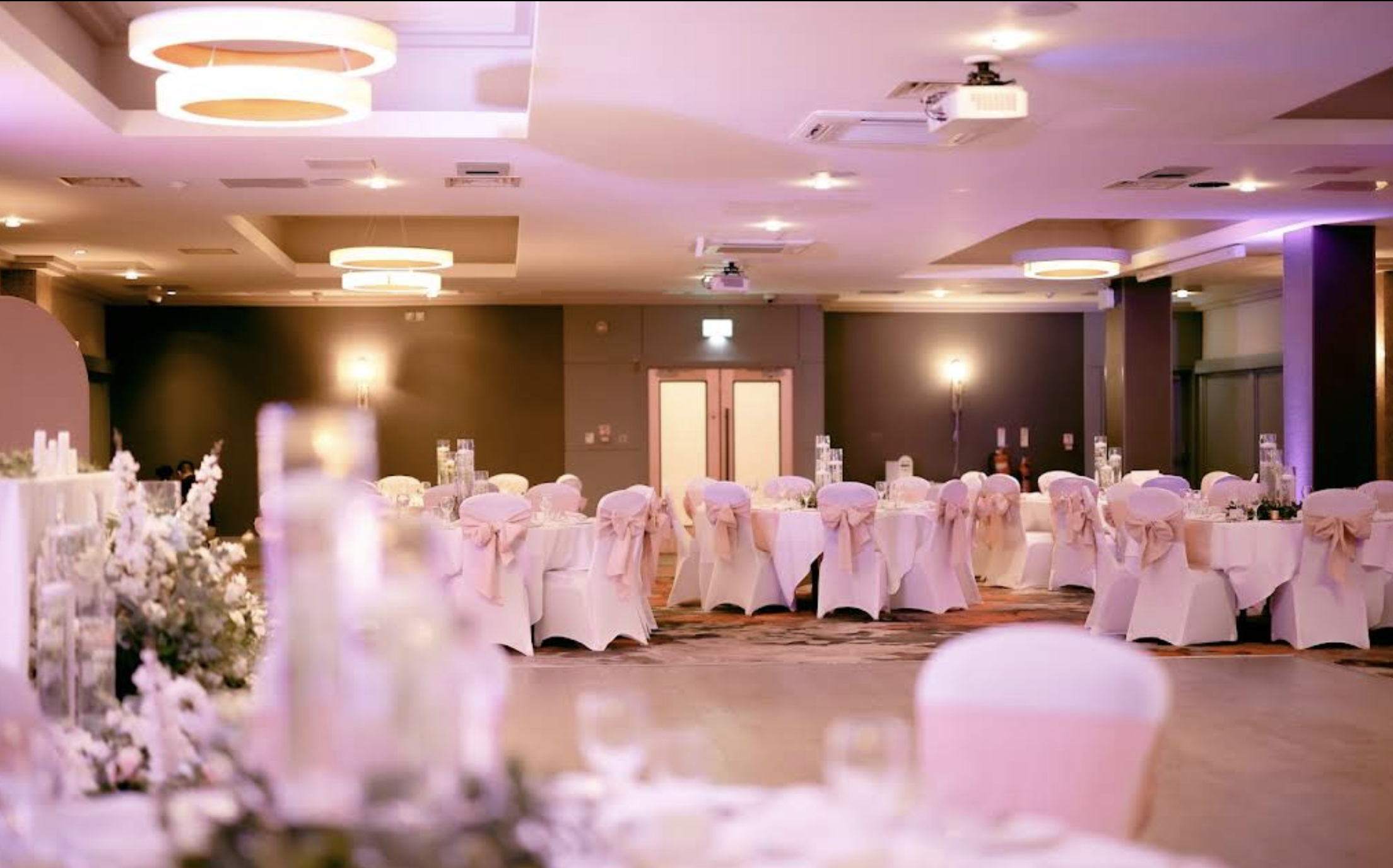 The Crown London Hotel - image 3