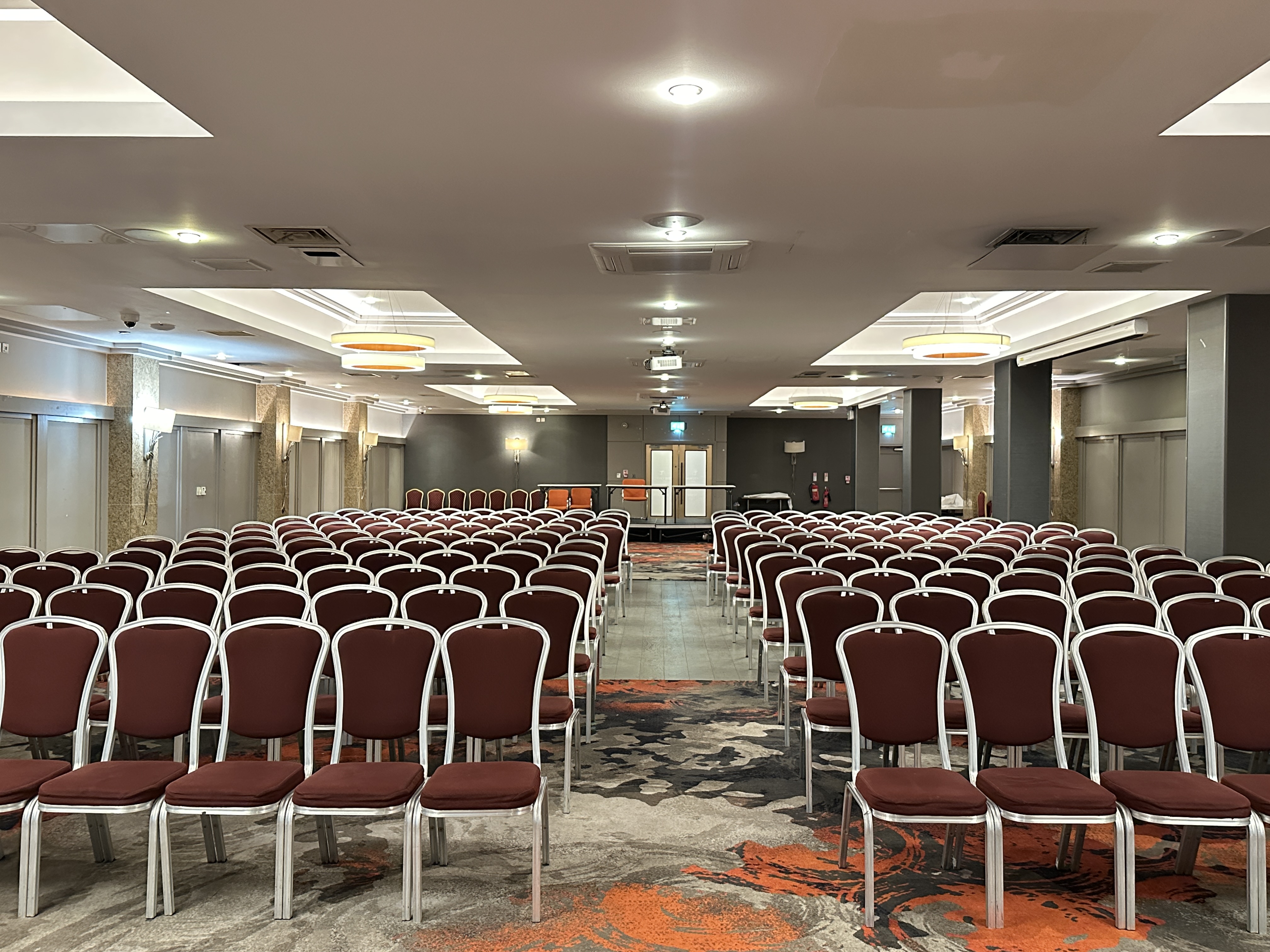 The Crown London Hotel - image 8