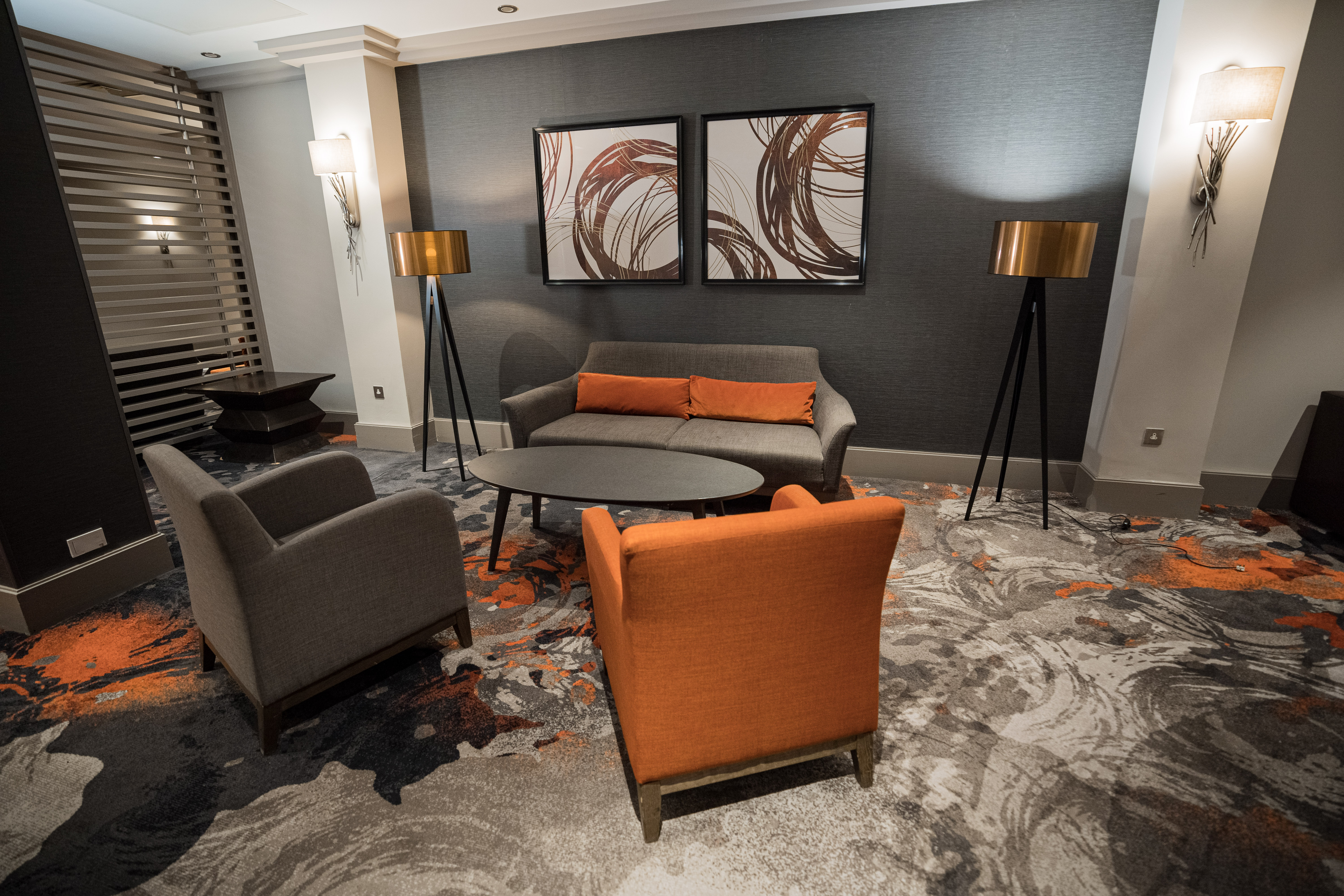 Ivy Suite lounge at The Crown London Hotel, ideal for networking events and meetings.