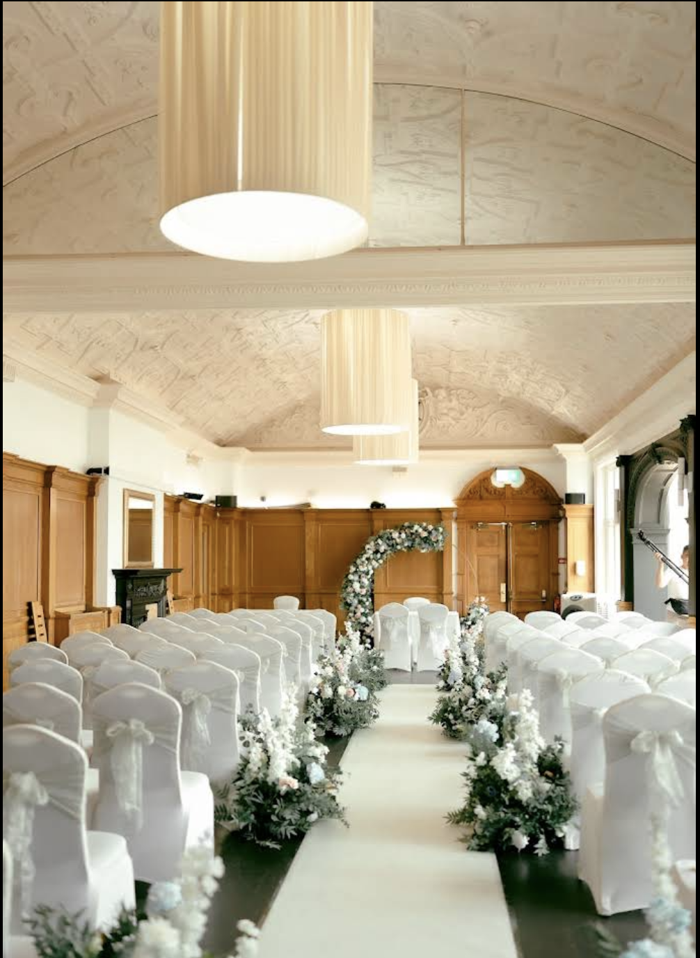 The Crown London Hotel - image 3