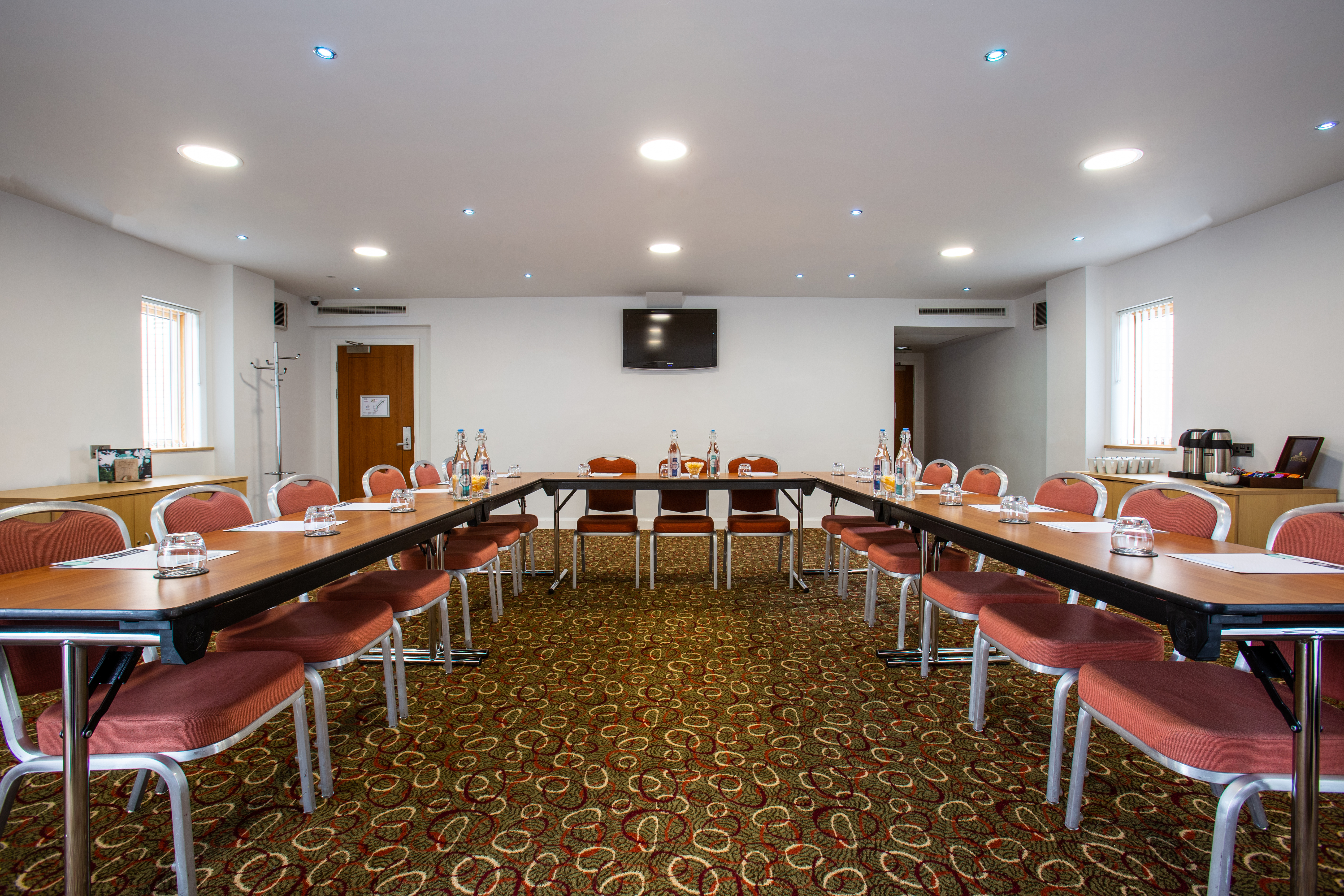 Peel Room at Drayton Manor Hotel, U-shaped table setup for meetings and workshops.
