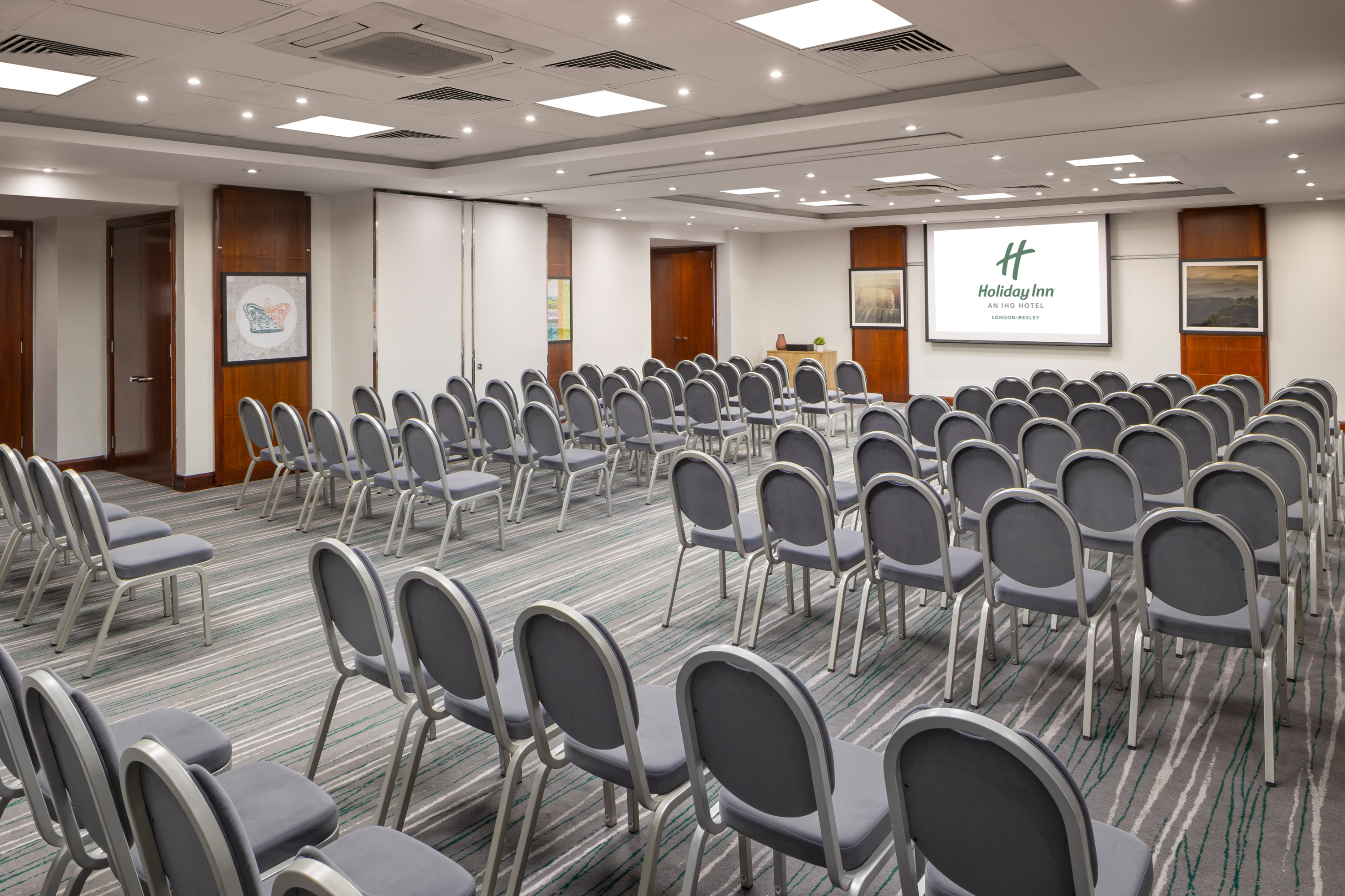 Black Prince Suite - 3b1f8be9-ac20-4a54-9256-7f6a3d3db595.jpg