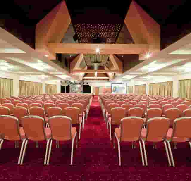 Drayton Manor Hotel