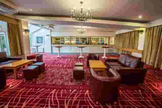 Drayton Manor Hotel