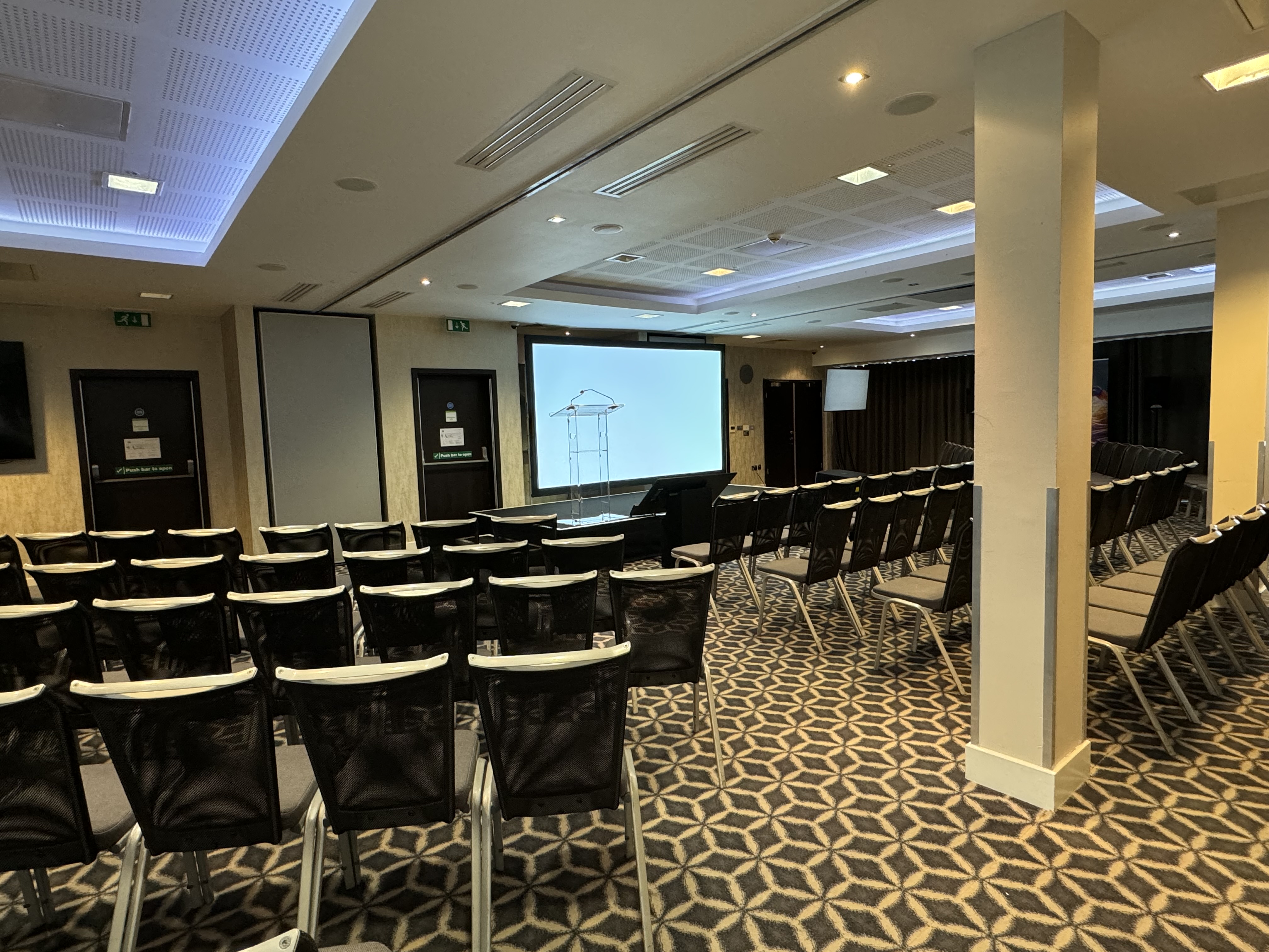 The Laker Suite - 4cdd3af1-2700-46f9-b615-de8097405a45.jpeg