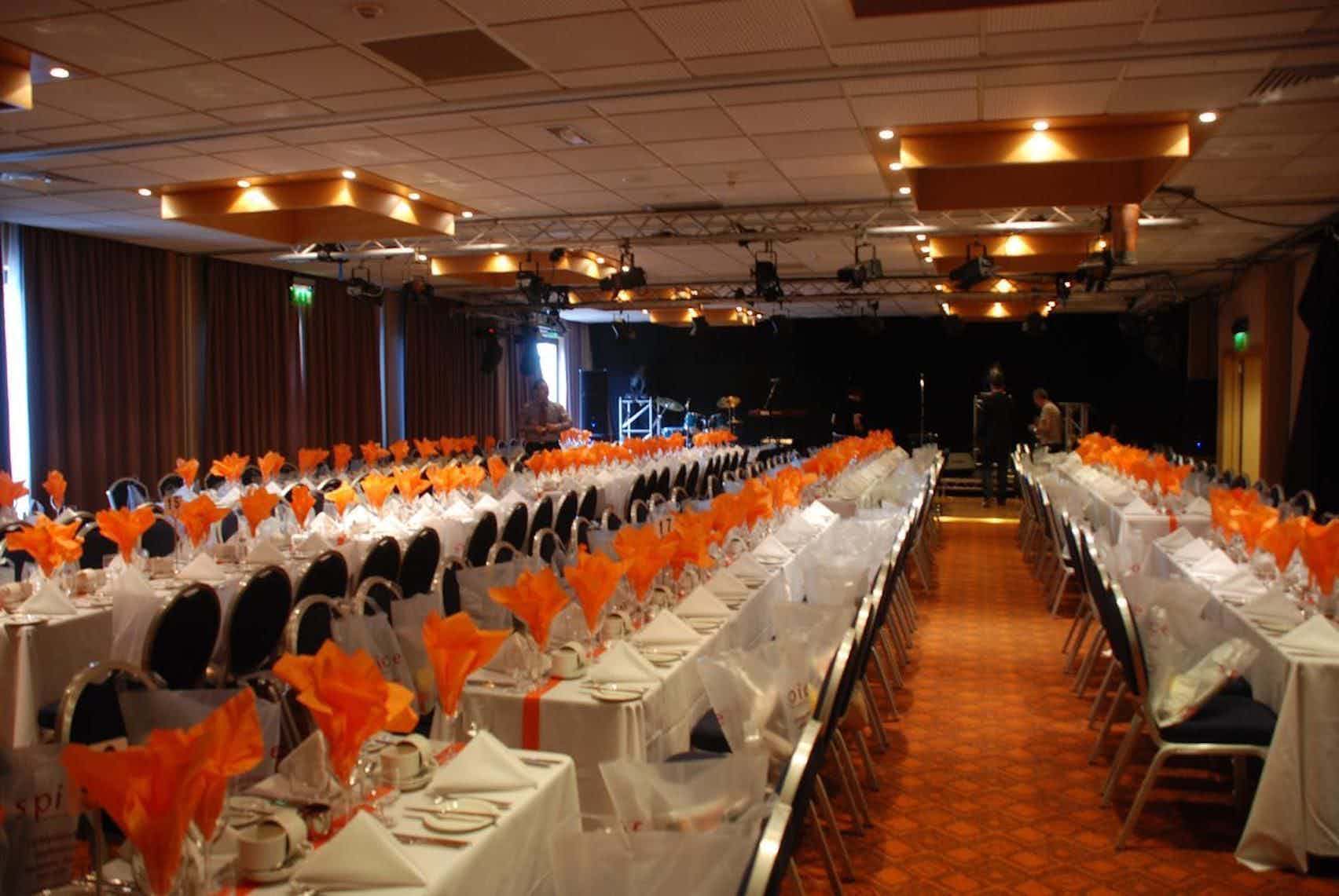 Island Suite banquet setup at Maldron Hotel, perfect for corporate dinners and galas.