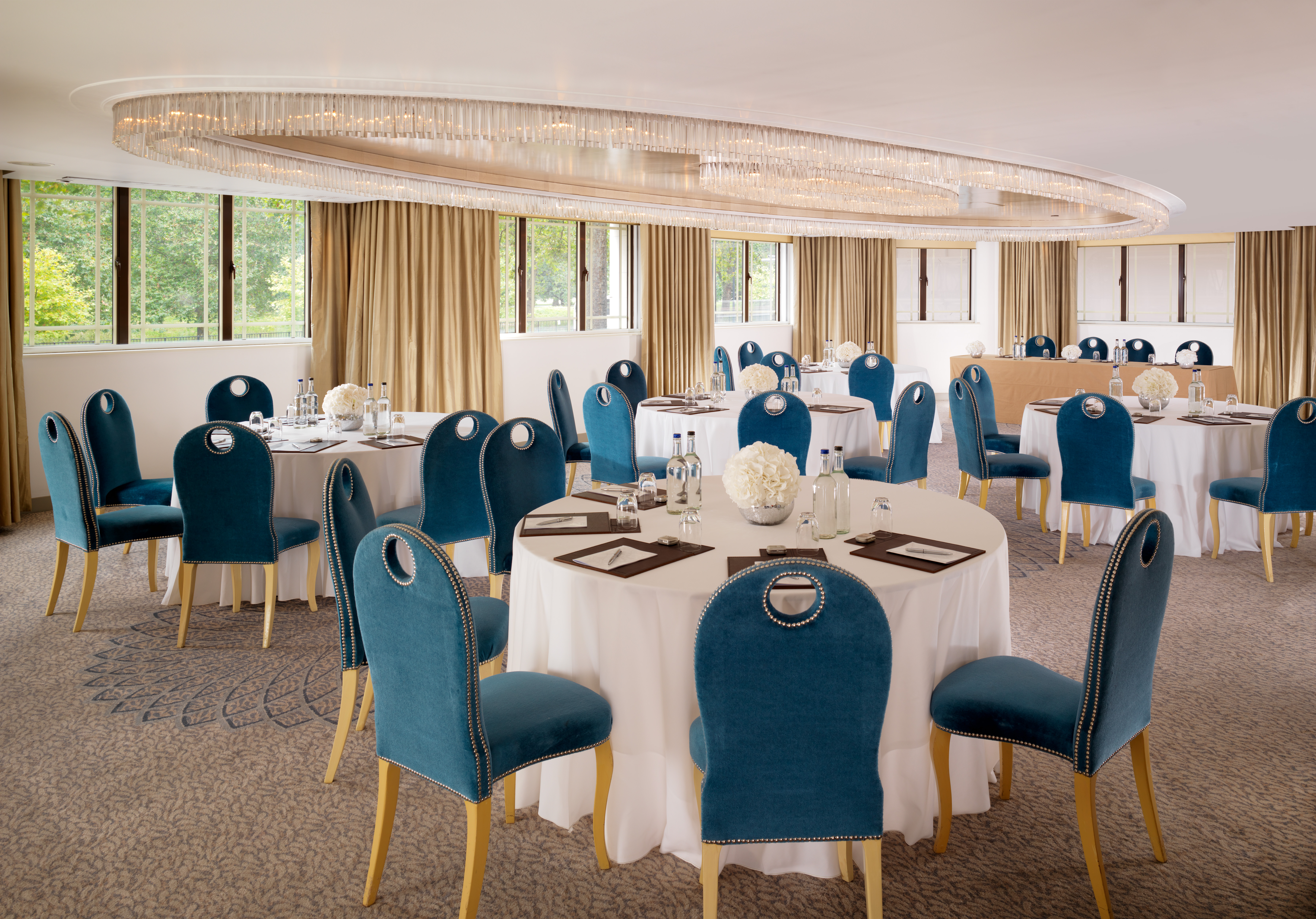 Crystal Suite - shzpchsmxat.jpg