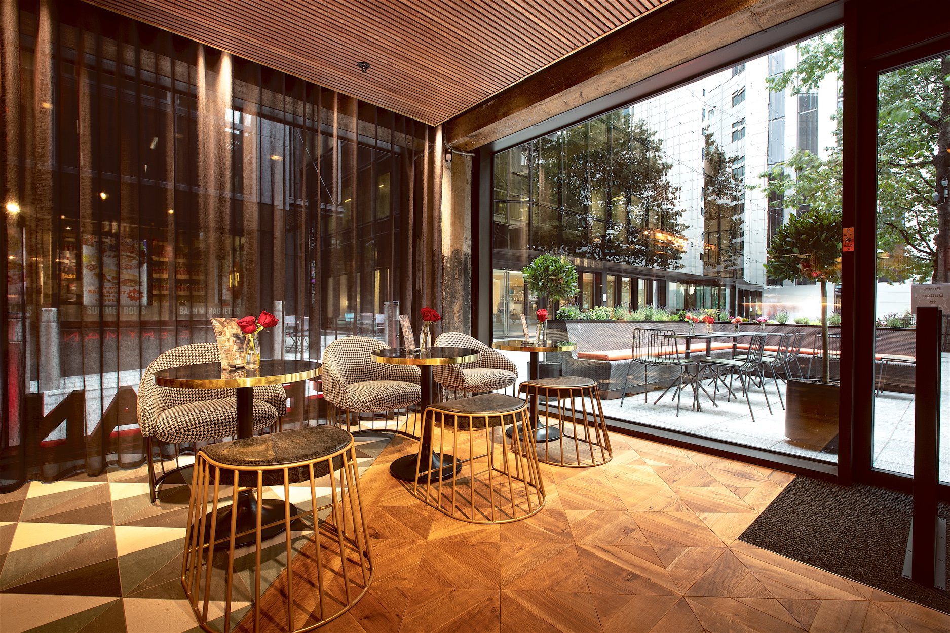 Screen 1 - qcyi5i5k3m5.jpg