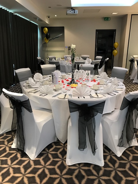 Ambassador Suite banquet table at Holiday Inn Southend, ideal for weddings and corporate events.