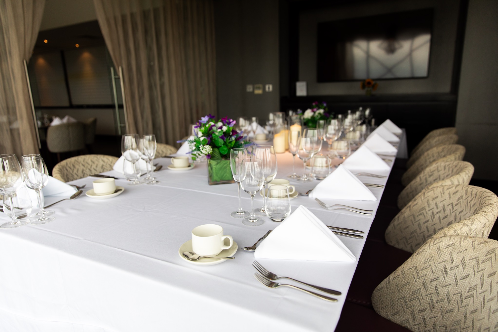 Boardroom - 5764a14b-516a-4037-9728-f7953fe773f3.jpg