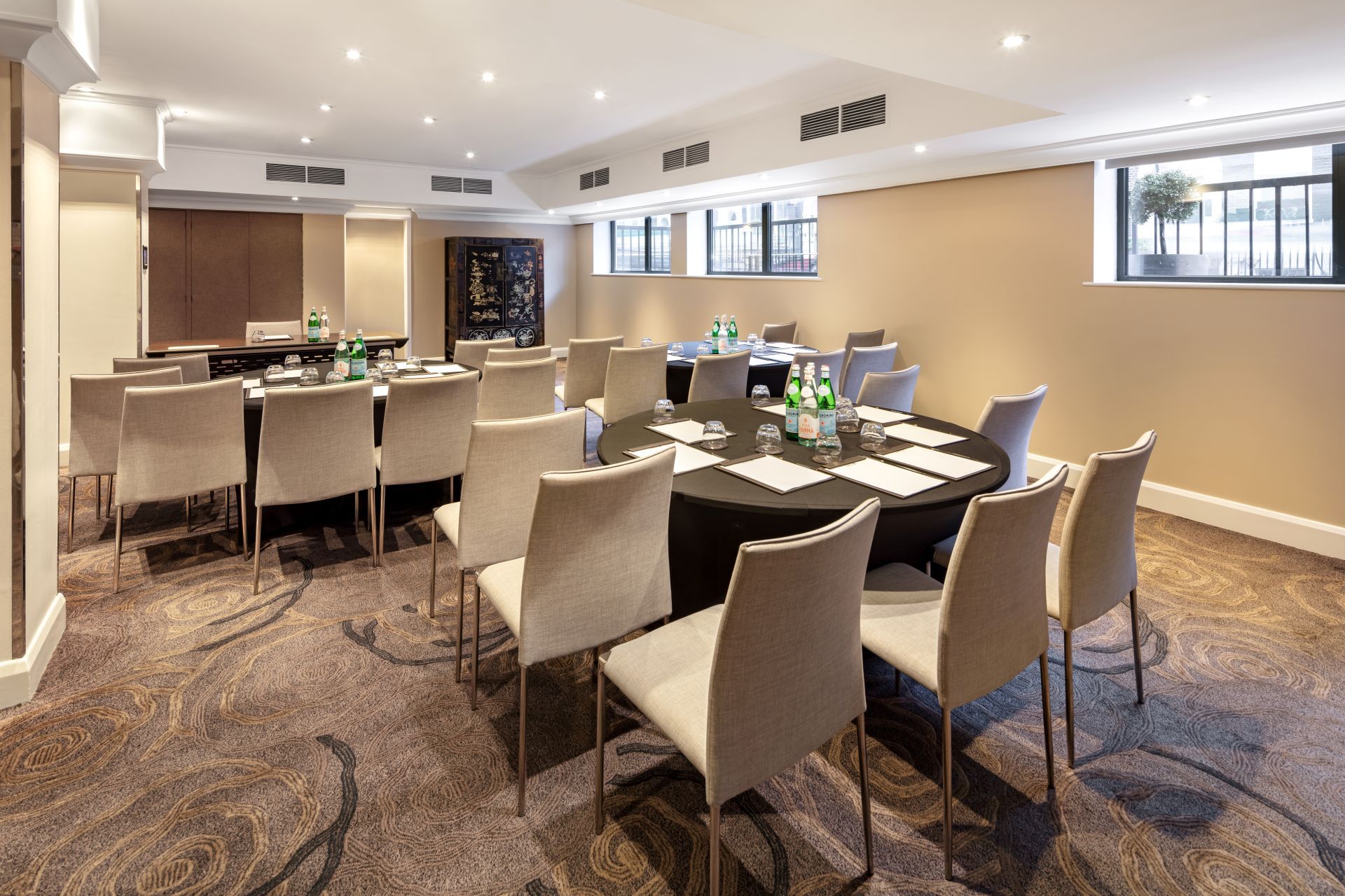 Private Room 10 - bd45f12f-4648-4e96-9a6e-6b86eaae6404.jpg