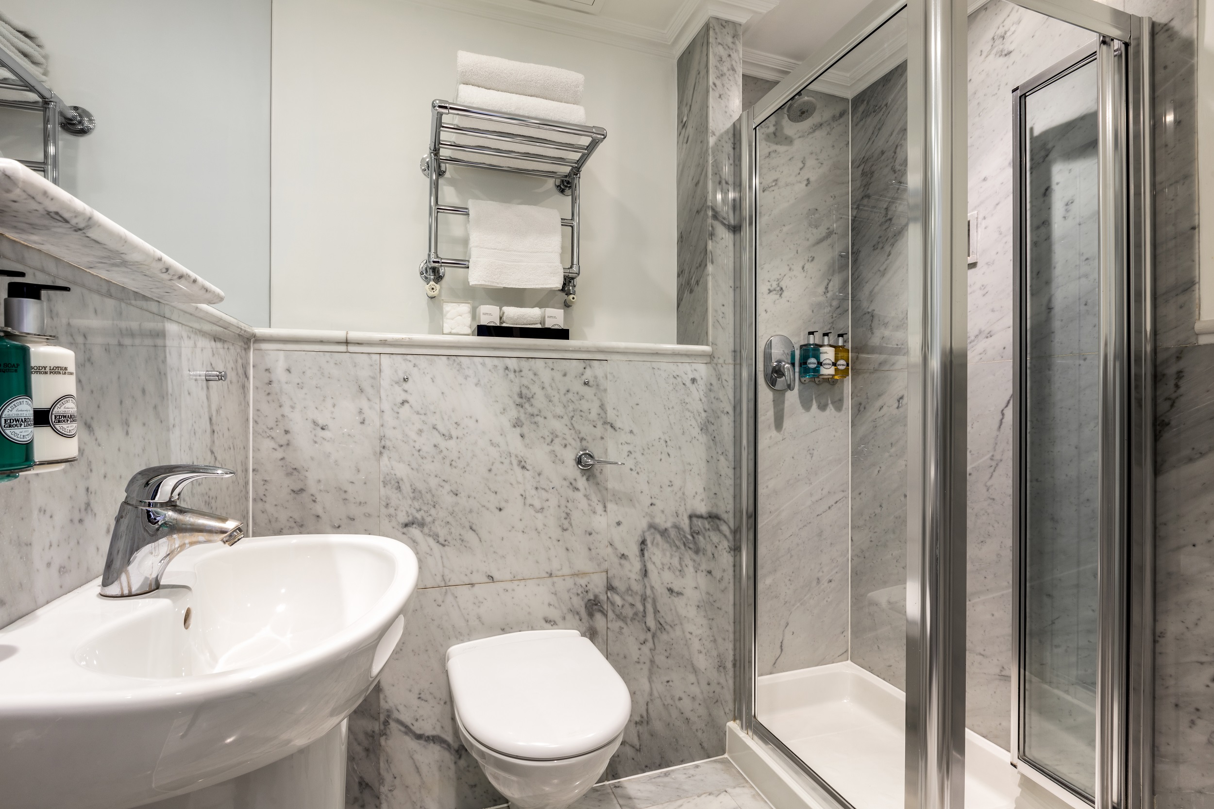 Private Room 10 - etry1vtbbt4.jpg