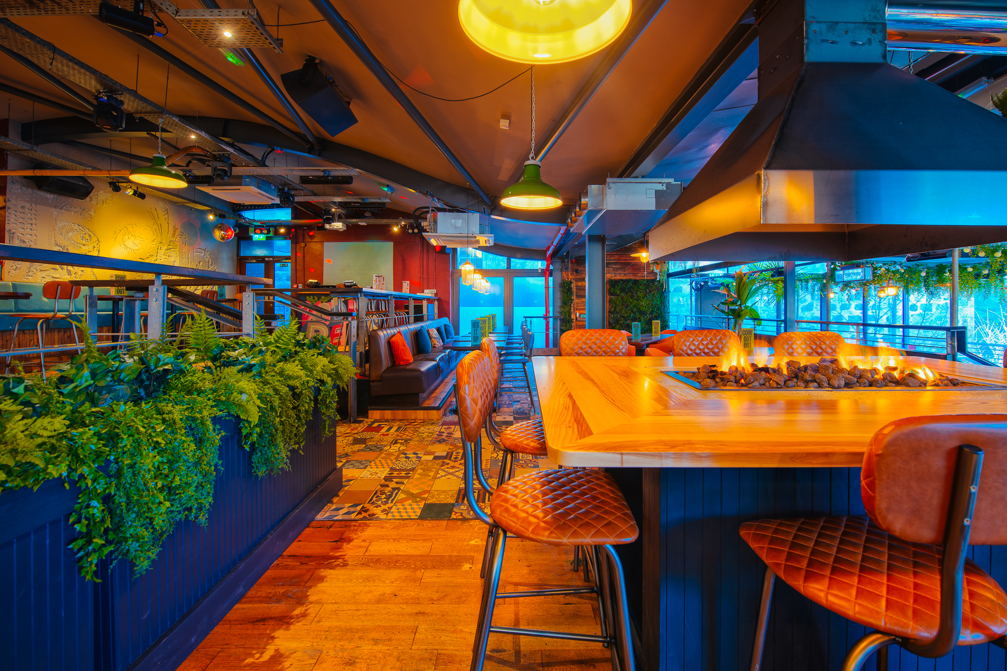 Full exclusive venue hire - ermoynyj1cv.jpg