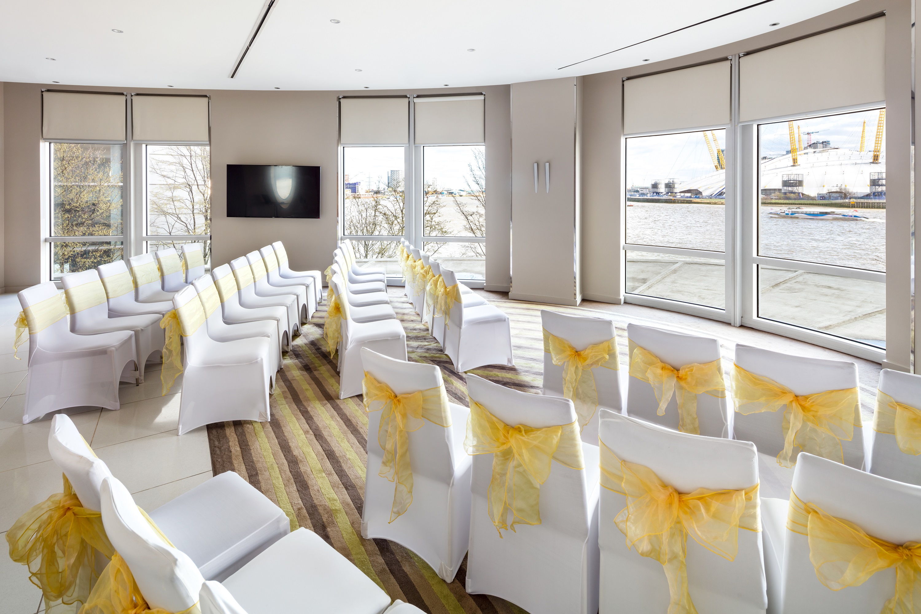 River Room - nwg4upvpviq.jpg