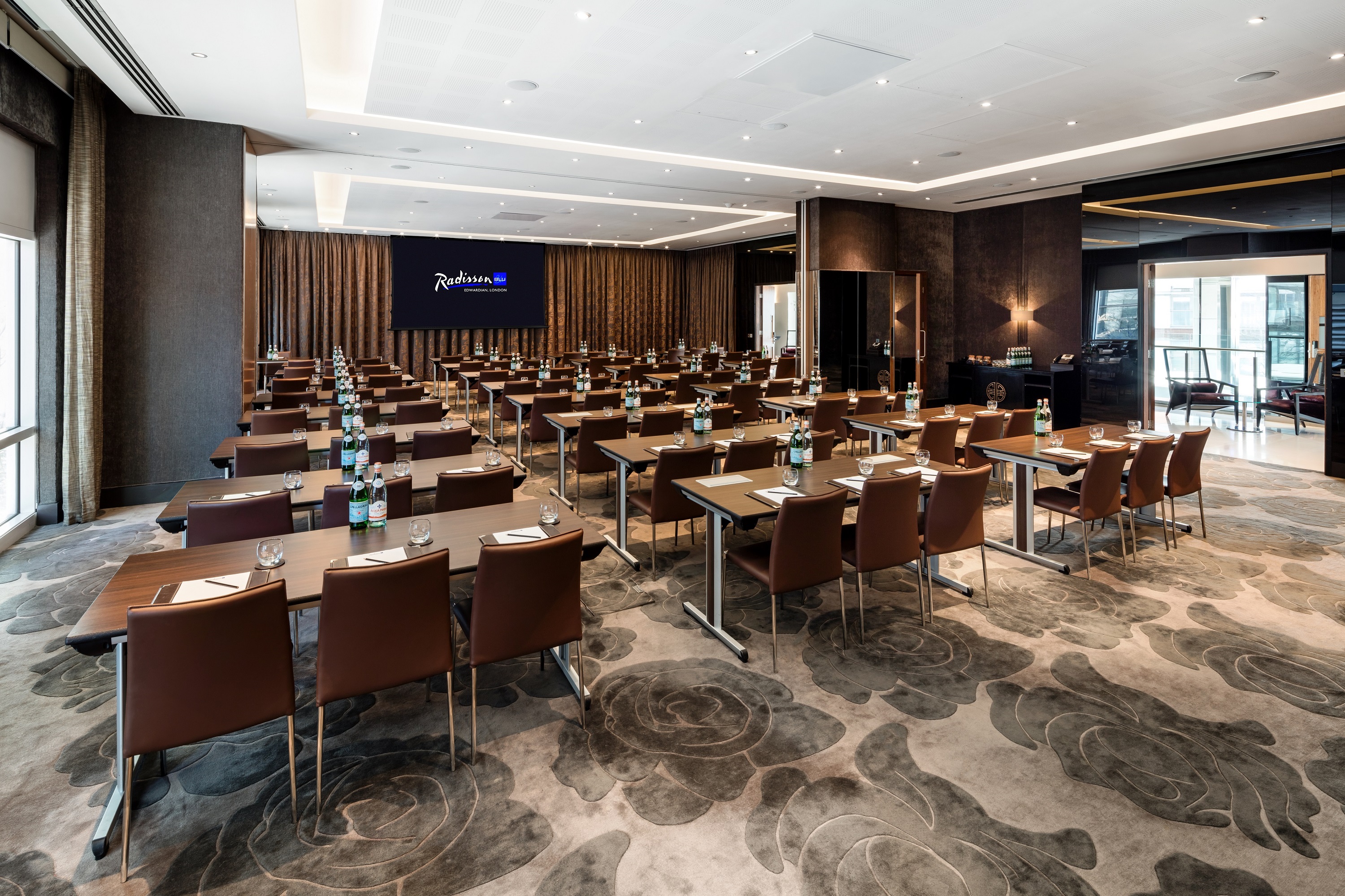 Ontario Room - 5d0nhc41m20.jpg