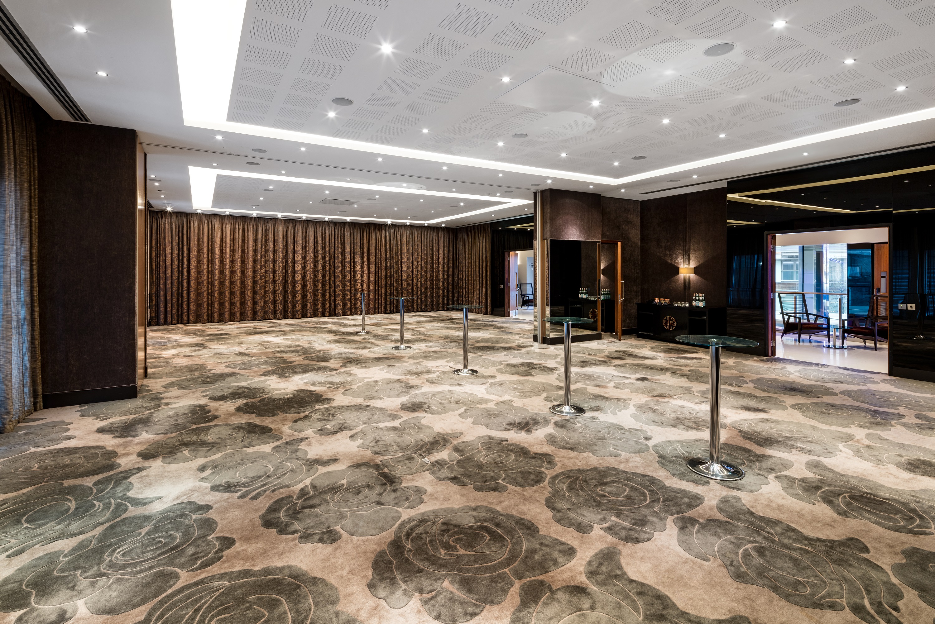 Ontario Room - rnjdo0rtley.jpg