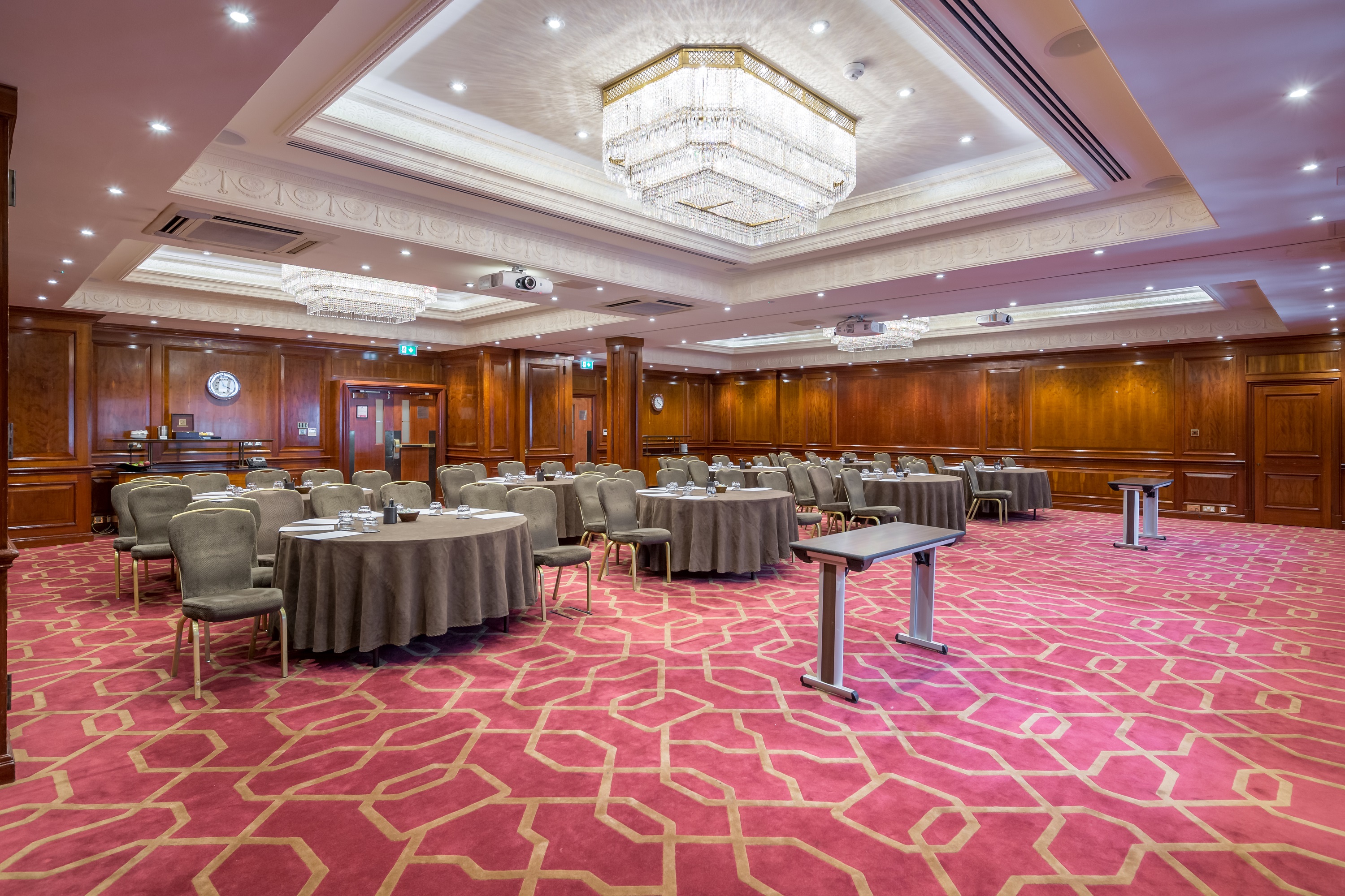 Elegant meeting room at Radisson Blu Heathrow, perfect for corporate workshops and seminars.
