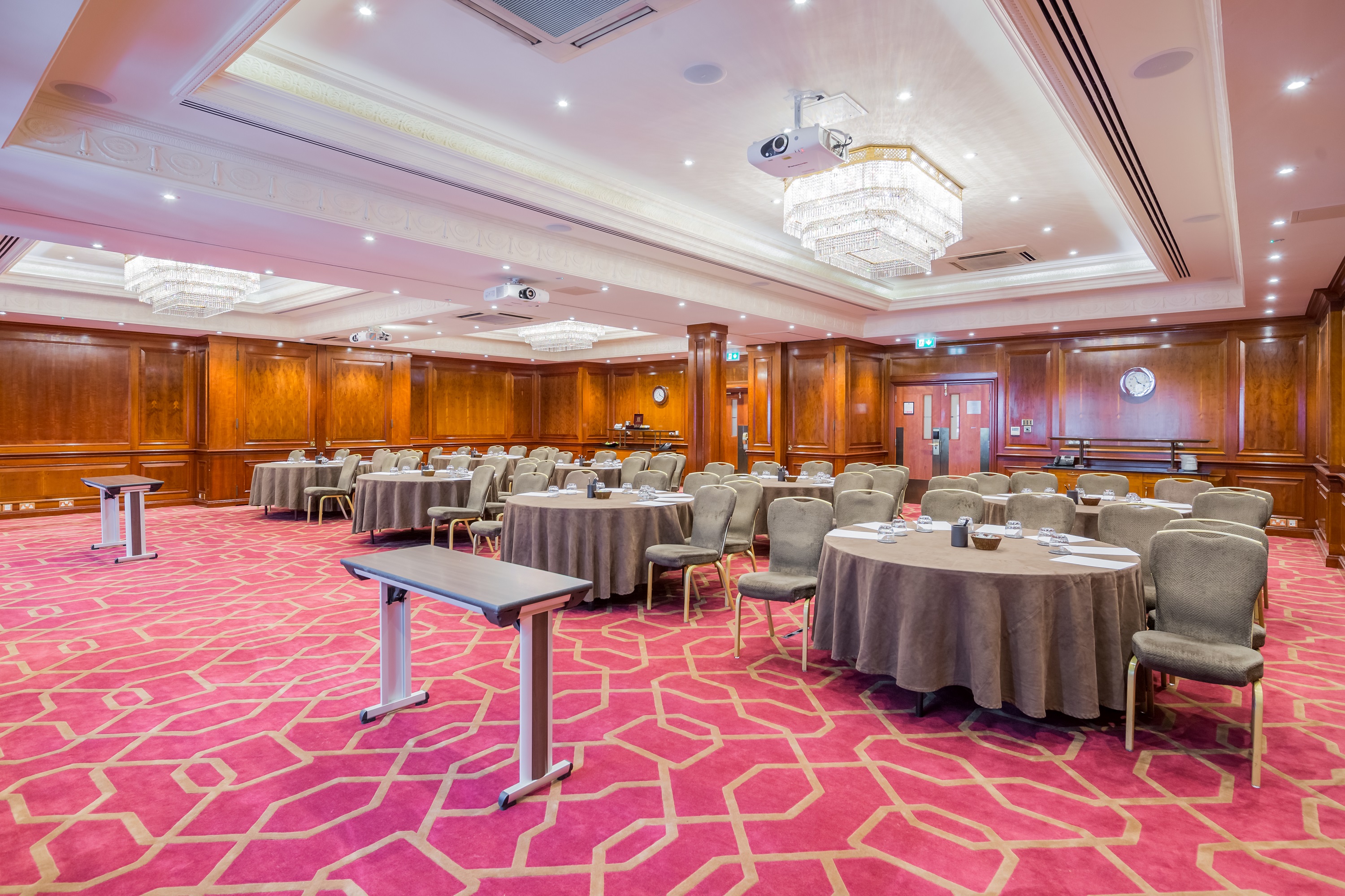 Elegant meeting room at Radisson Blu Heathrow, perfect for corporate events and workshops.