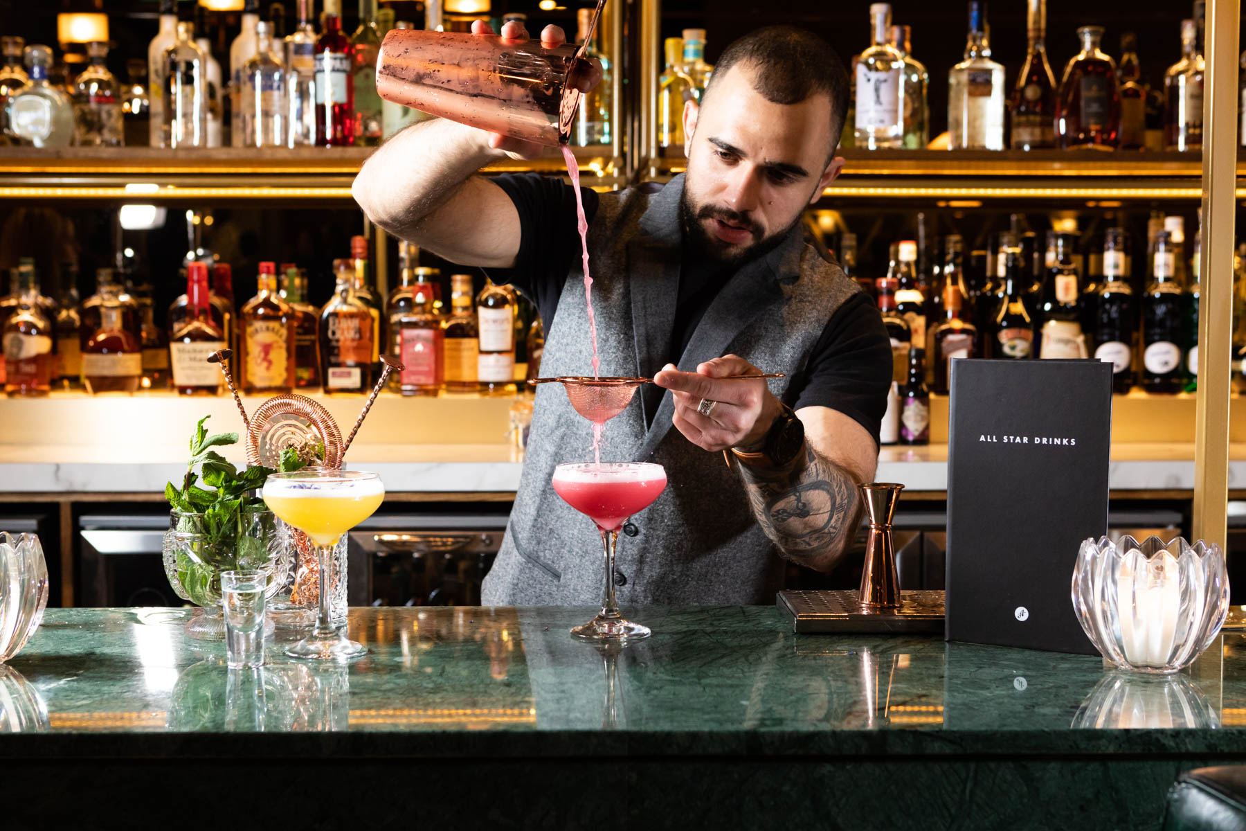 Main Hall Exclusive - yock30lnc1m.jpg