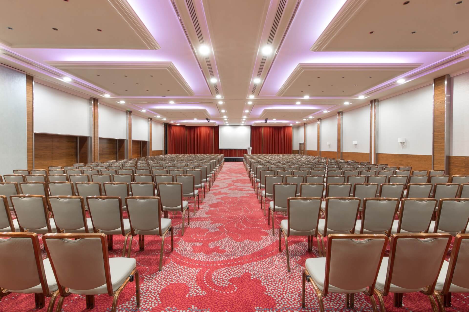 Grand Ballroom at Hotel Okura Amsterdam, elegant conference setup for events and seminars.