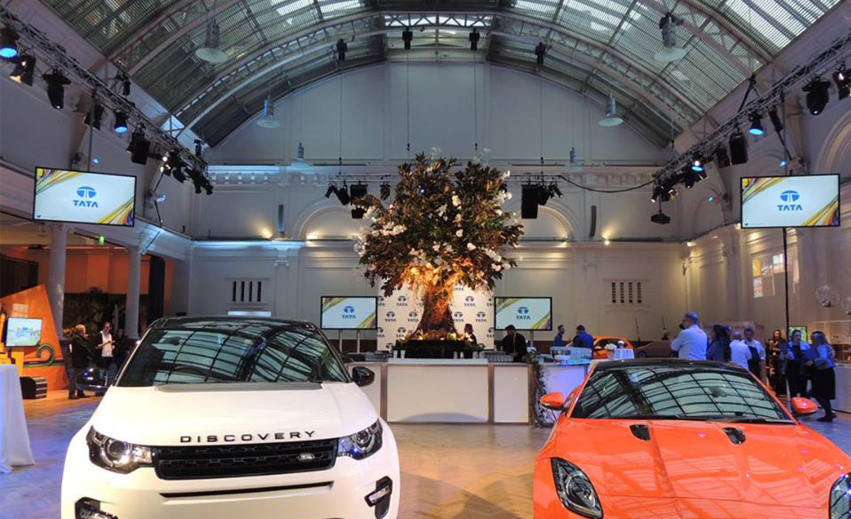 The Lindley Hall - rrny54suwak.jpg