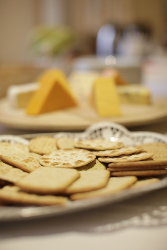 Queen Elizabeth Conference room - lronbtcimtj.jpg
