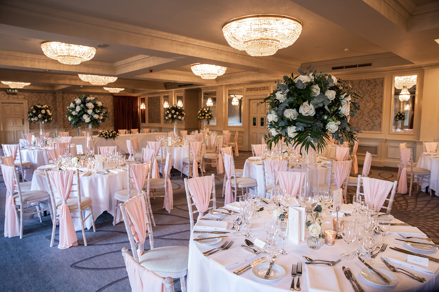 Elegant banquet hall in Charles Suite, Pendley Manor, ideal for weddings and galas.