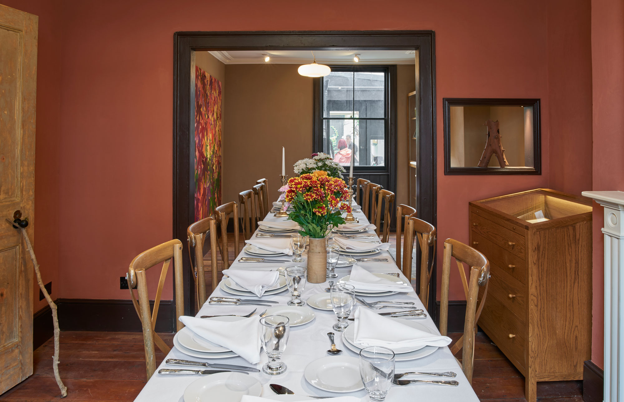 Elegant dining room in Van Gogh House, perfect for corporate dinners and gatherings.