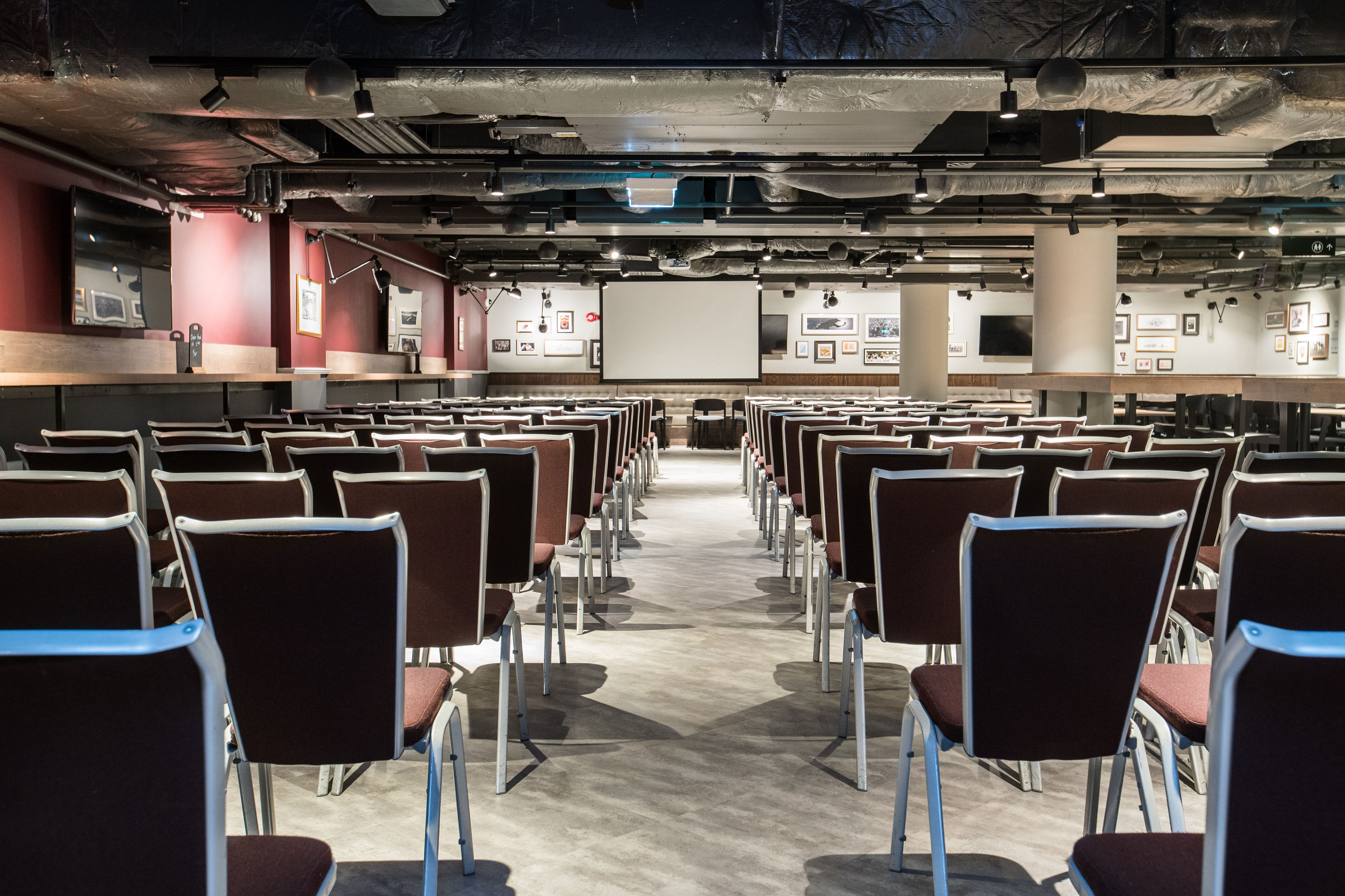 "Union Ale House meeting space in Twickenham, ideal for corporate events and workshops."