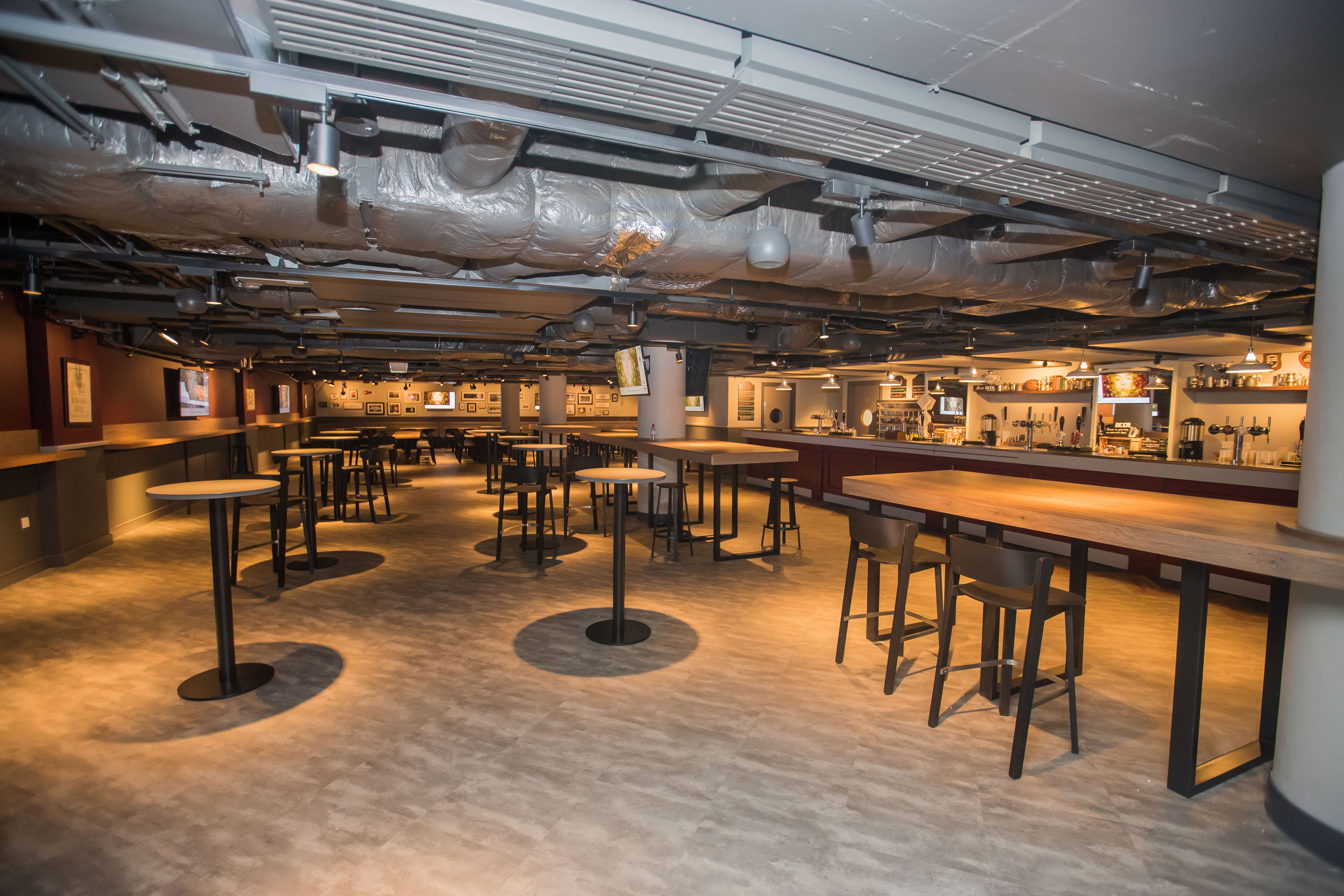 Union Ale House at Allianz Stadium, Twickenham - flexible event space for corporate gatherings.