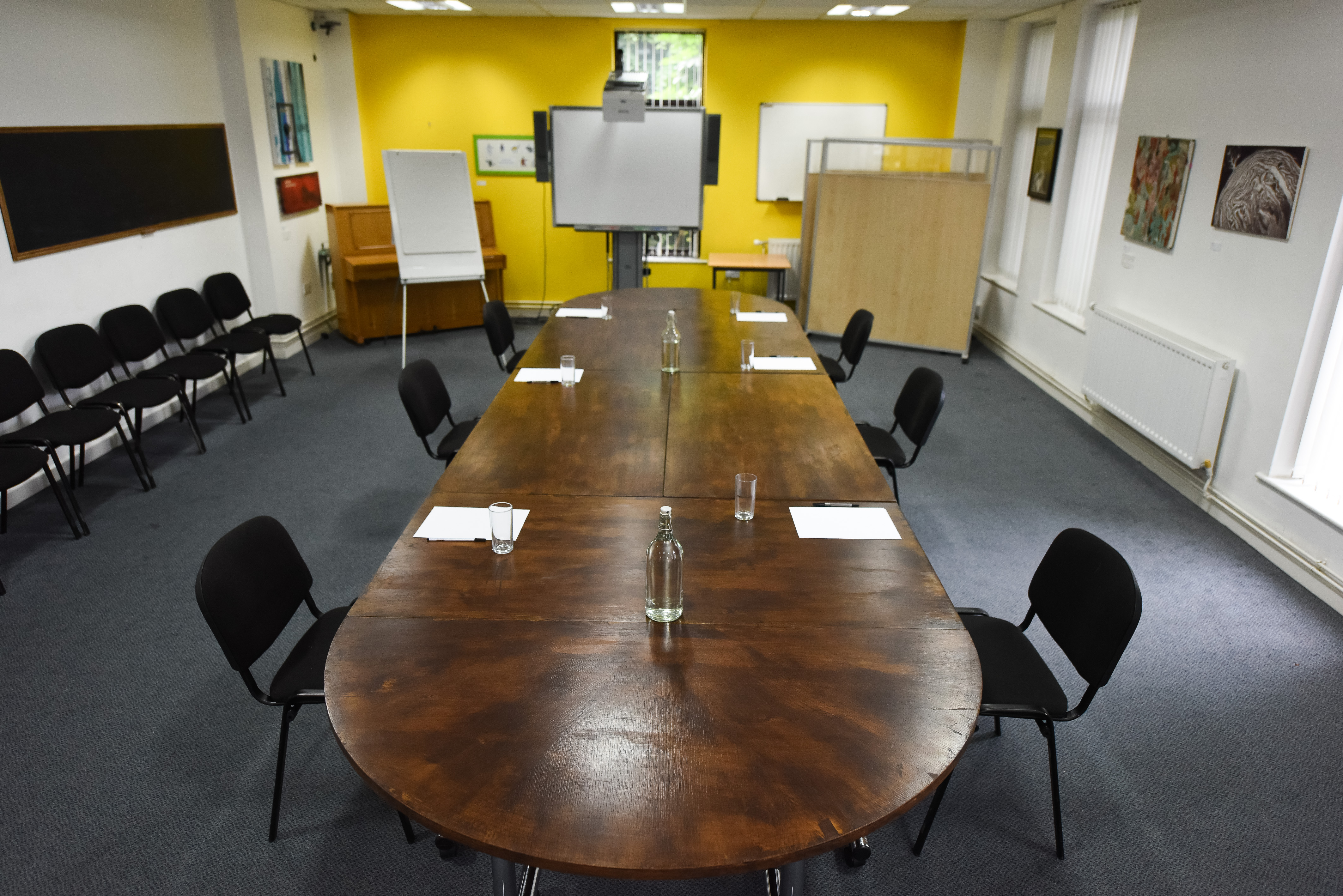 The Meeting Room - c0npiqj5ehz.jpg