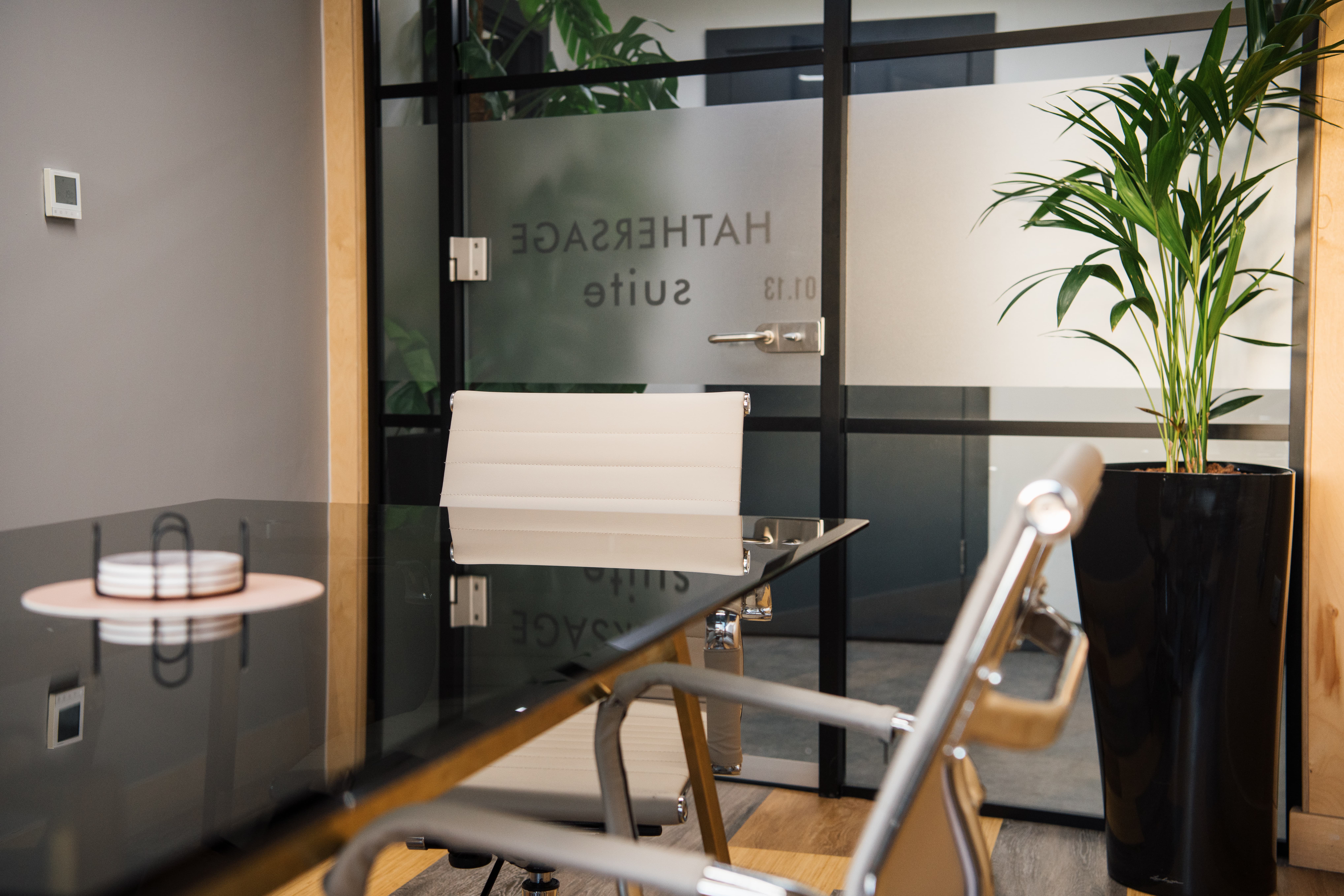 Modern Hathersage Suite huddle room for private business meetings and corporate collaboration.