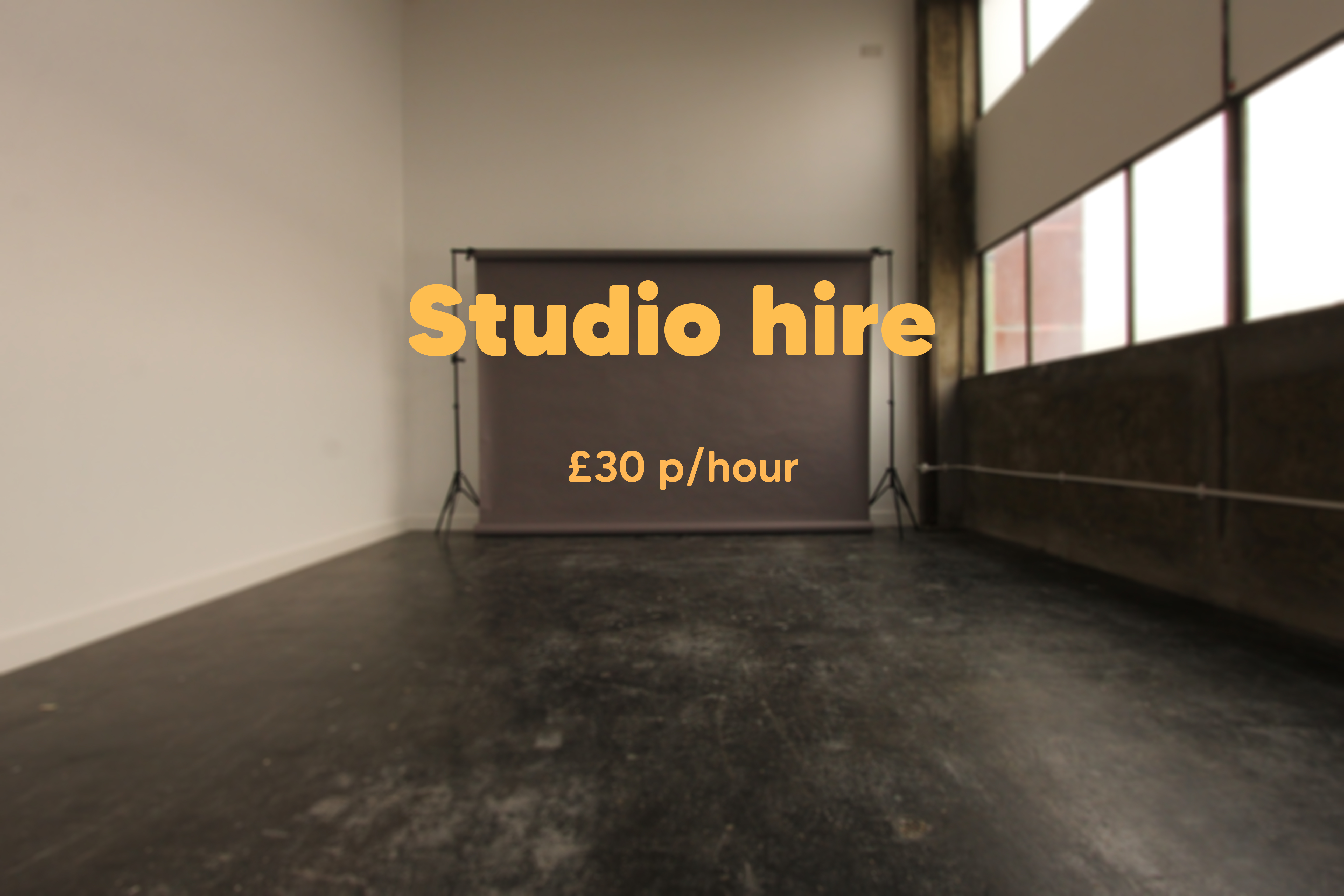 Versatile Aseptic Studios venue with natural light for meetings and workshops.